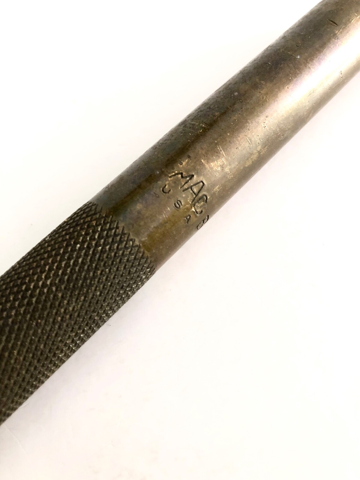 Vintage Mac Tools BD8 Brass Drift Punch 8 Inches Knurled Handle 3/4″ USA