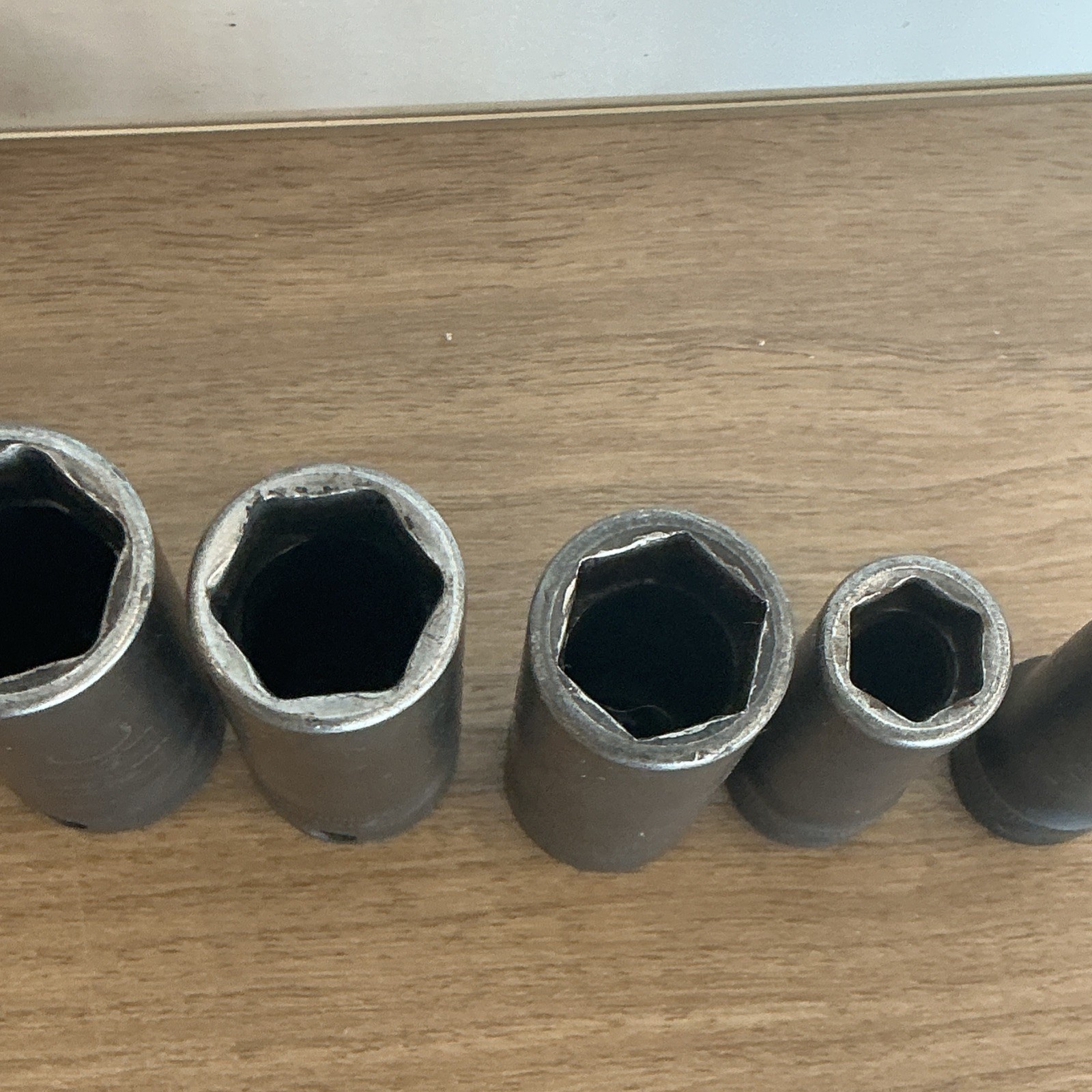Snap-on 3/8″ Flank Drive Deep Metric 9,10, 14-18, and 24 (8 pc) Socket Set SIMFM