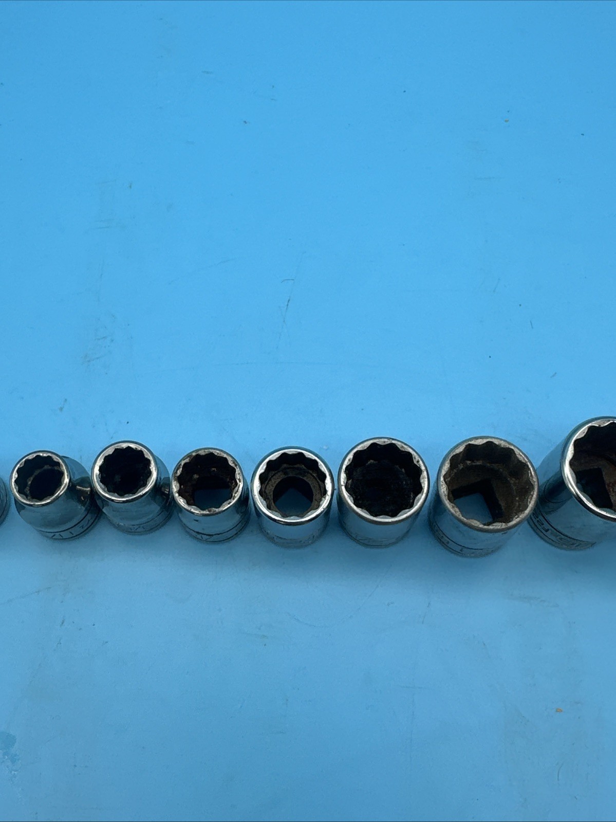 Snap-On Tools Socket Set 3/8″ Drive 1/4″ to 7/8″ 12 Point 12 Pieces