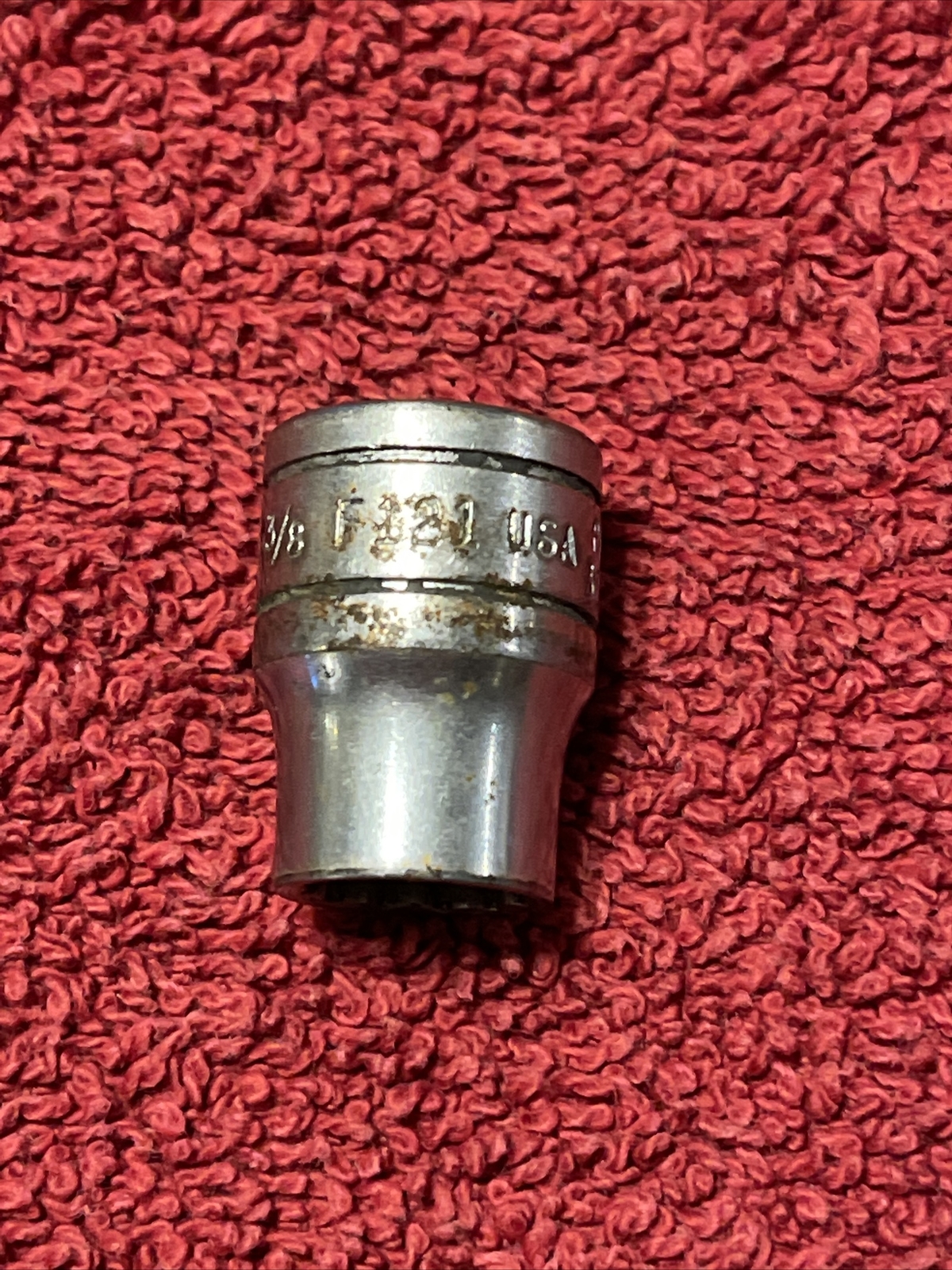 Snap On USA 3/8″ 12 Point 3/8″ Drive Socket F121