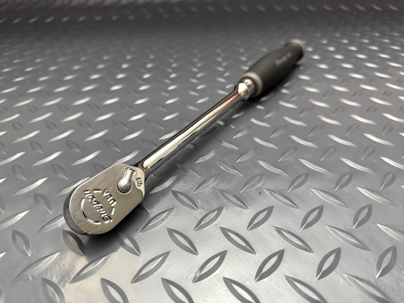 Snap-on Tools 3/8″ Drive Gray Soft Grip LONG Fixed Head Ratchet FHL80DT USA NEW