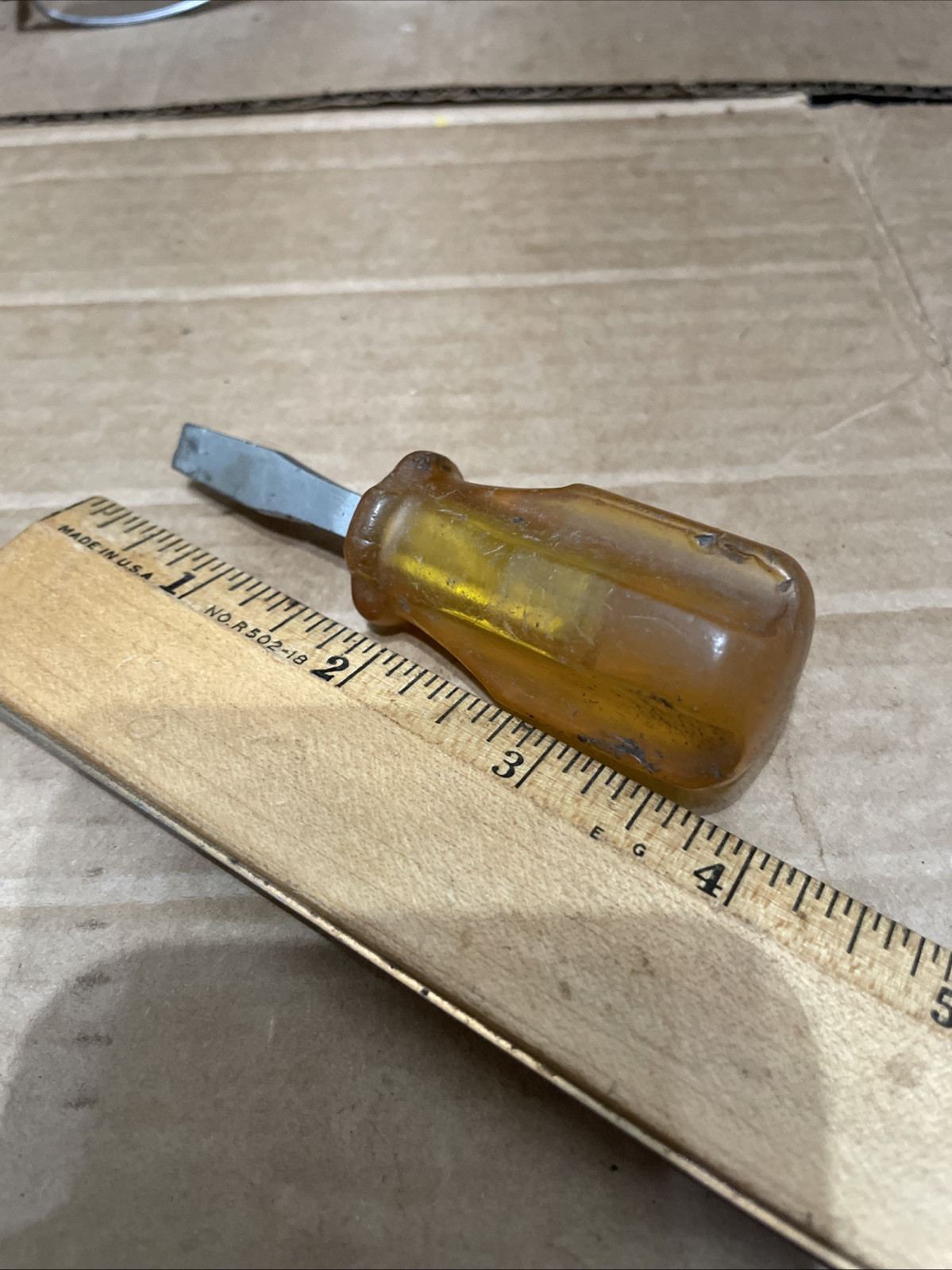 Unbranded Flat/Slotted Tip Stubby Screwdriver 3-3/4” Long ! See Photos !