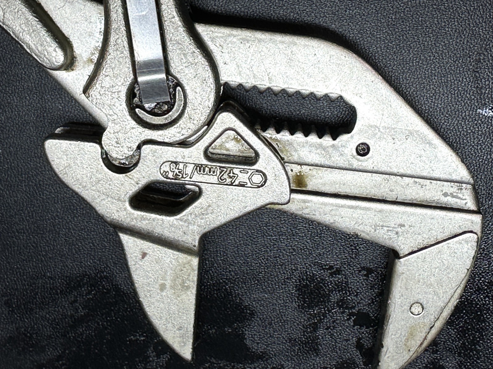 BLUE POINT ADP10 12″ Adjustable Smooth Joint Pliers Germany