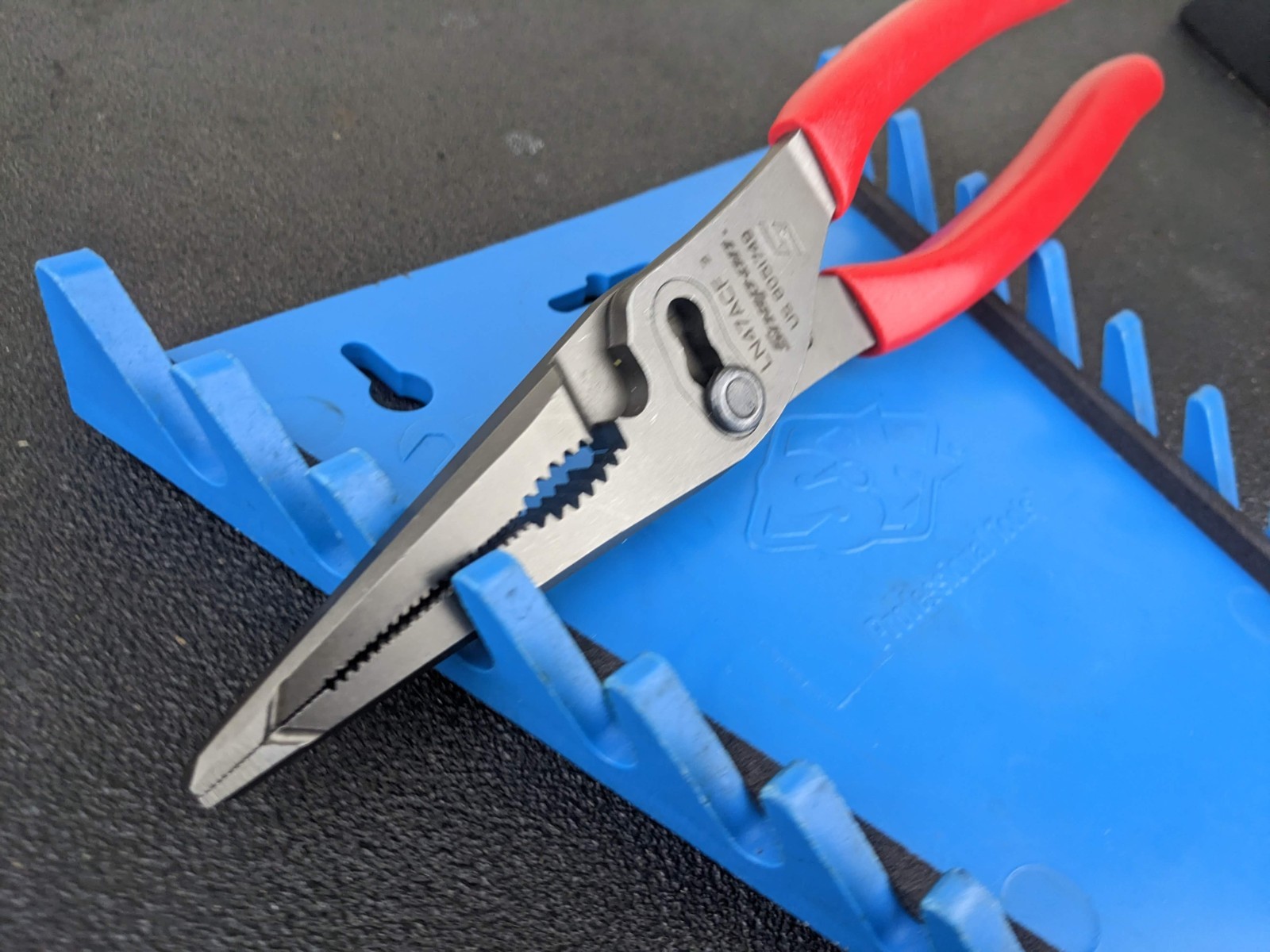 #bo472 SNAP ON LN47ACF 9″ Talon Grip Long Nose Slip Joint Pliers RED USA TOOLS