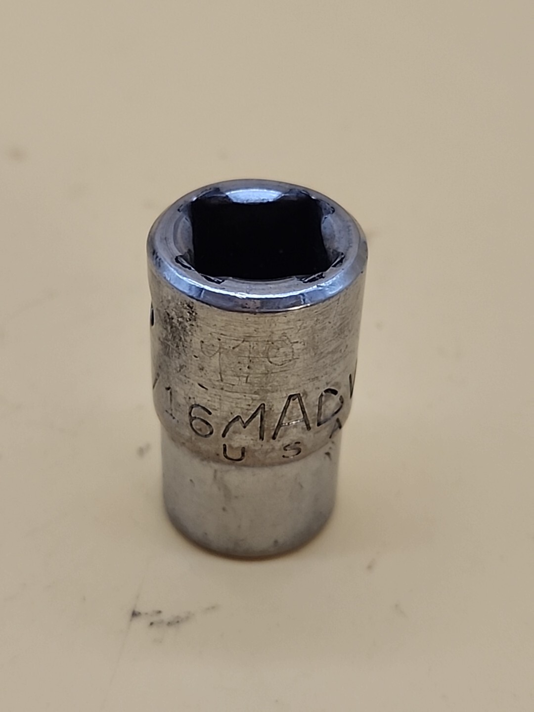 Mac Tools 1/2″ Drive 6-Point 9/16″ Shallow Socket V186 USA