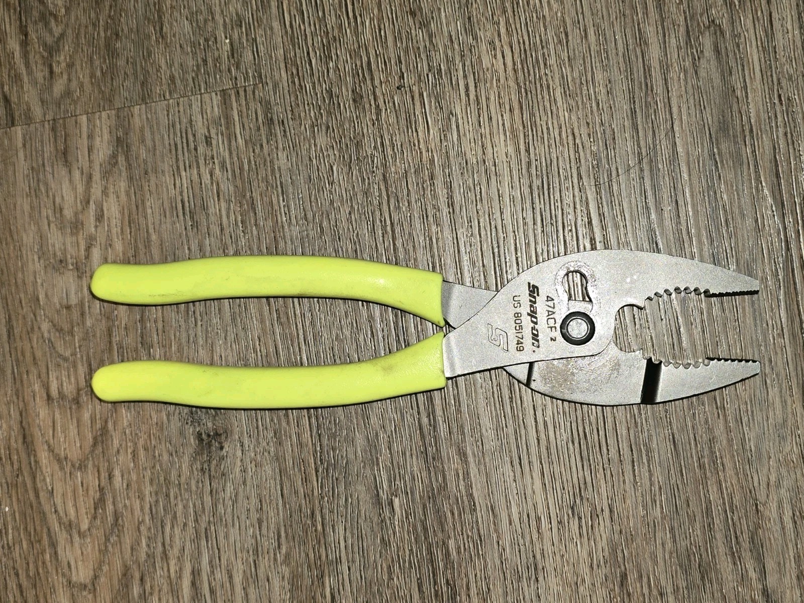 Snap On 137ACF 8″ HEAVY-DUTY Talon Grip combination slip joint pliers YELLOW