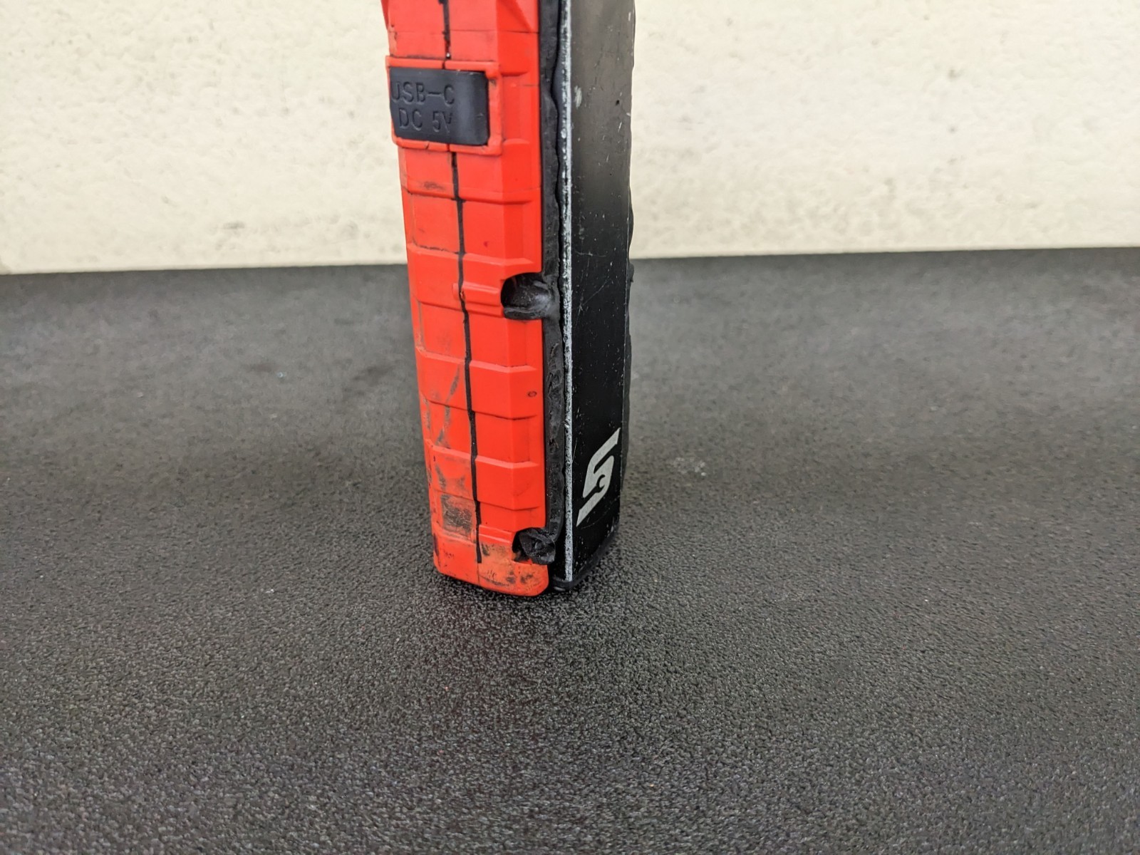 #bp273 Snap On Orange 400 Lumen Rechargeable LED Work Light ECARB042OA AS IS