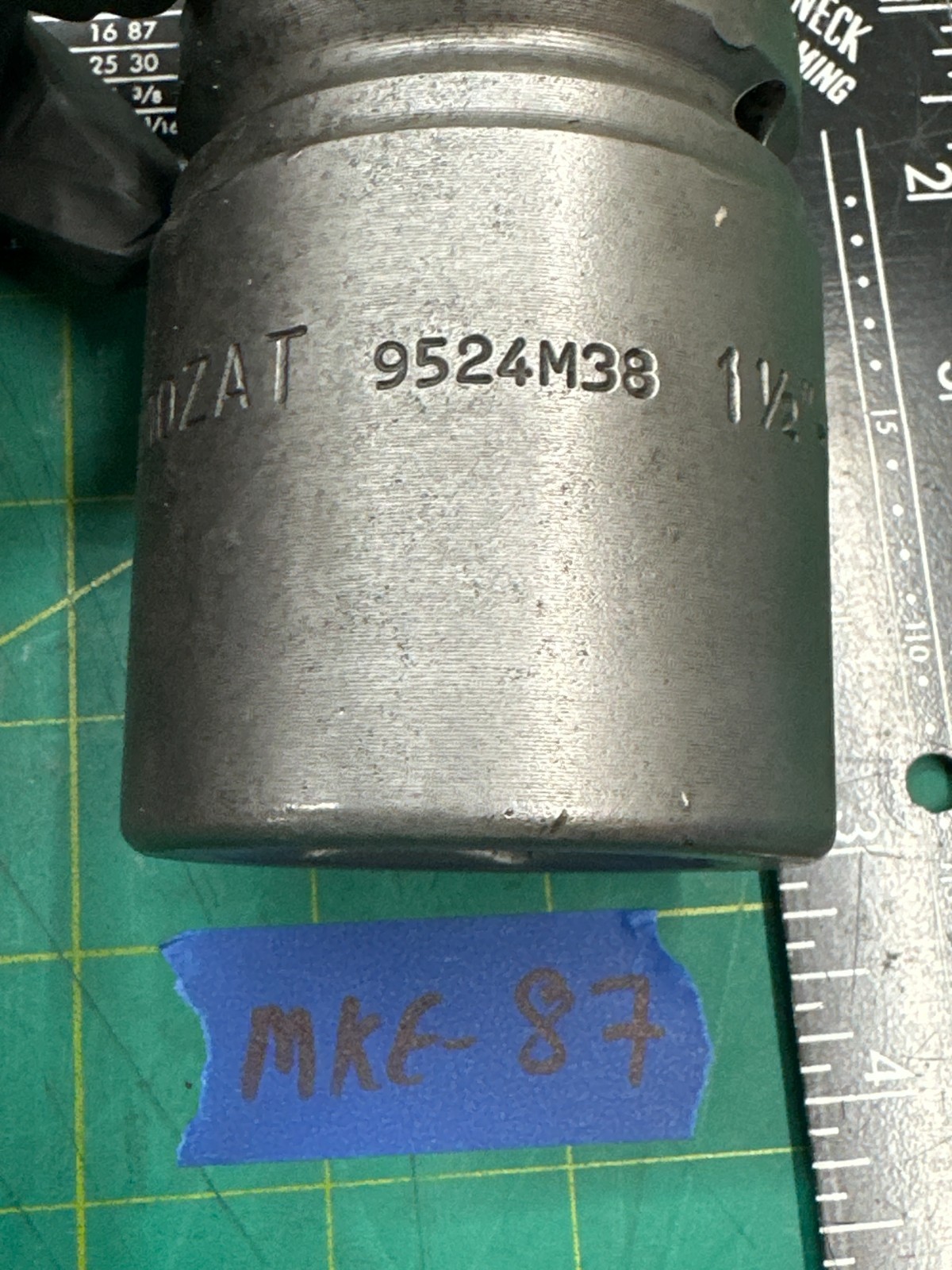 Vintage Ozat 9524M38 1-1/2″ 38 Hex Spline Impact Socket 6-Point, Made In Israel