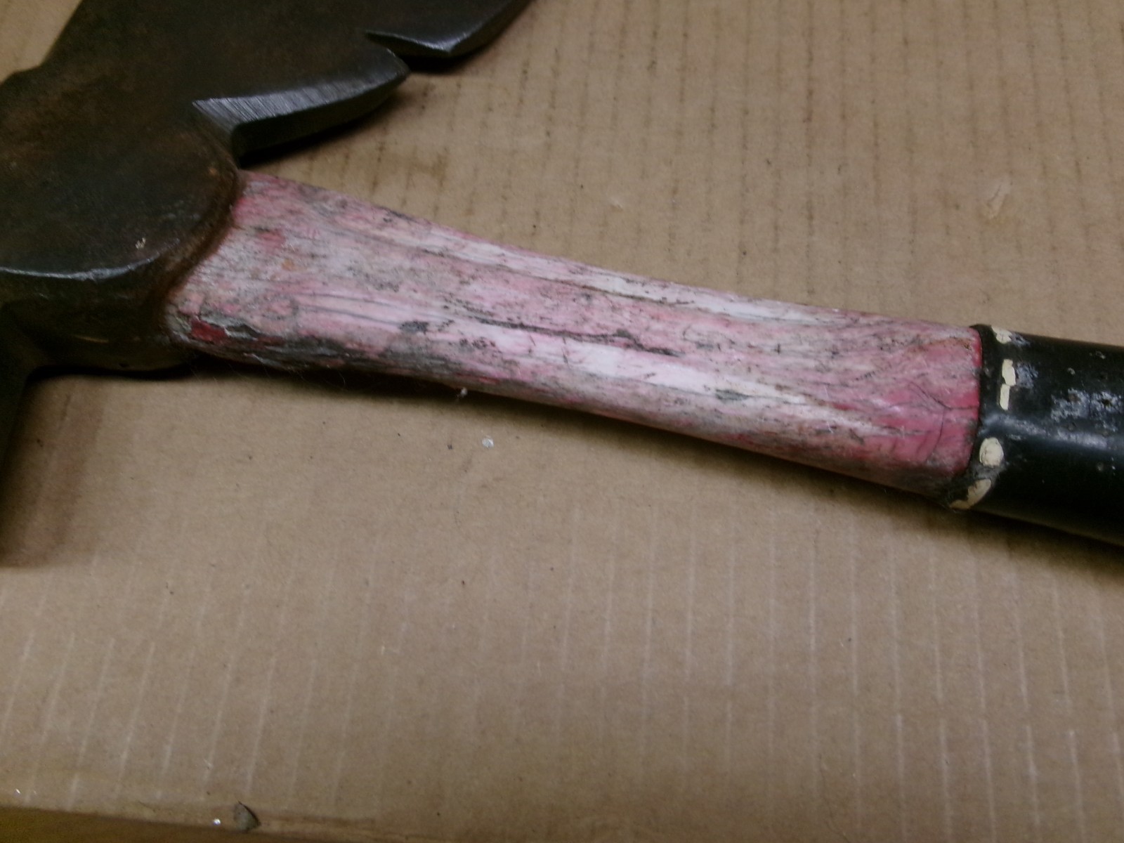 Plumb USA Hatchet Hammer with Non-Breakable Fiber-glass Handle No FAH2