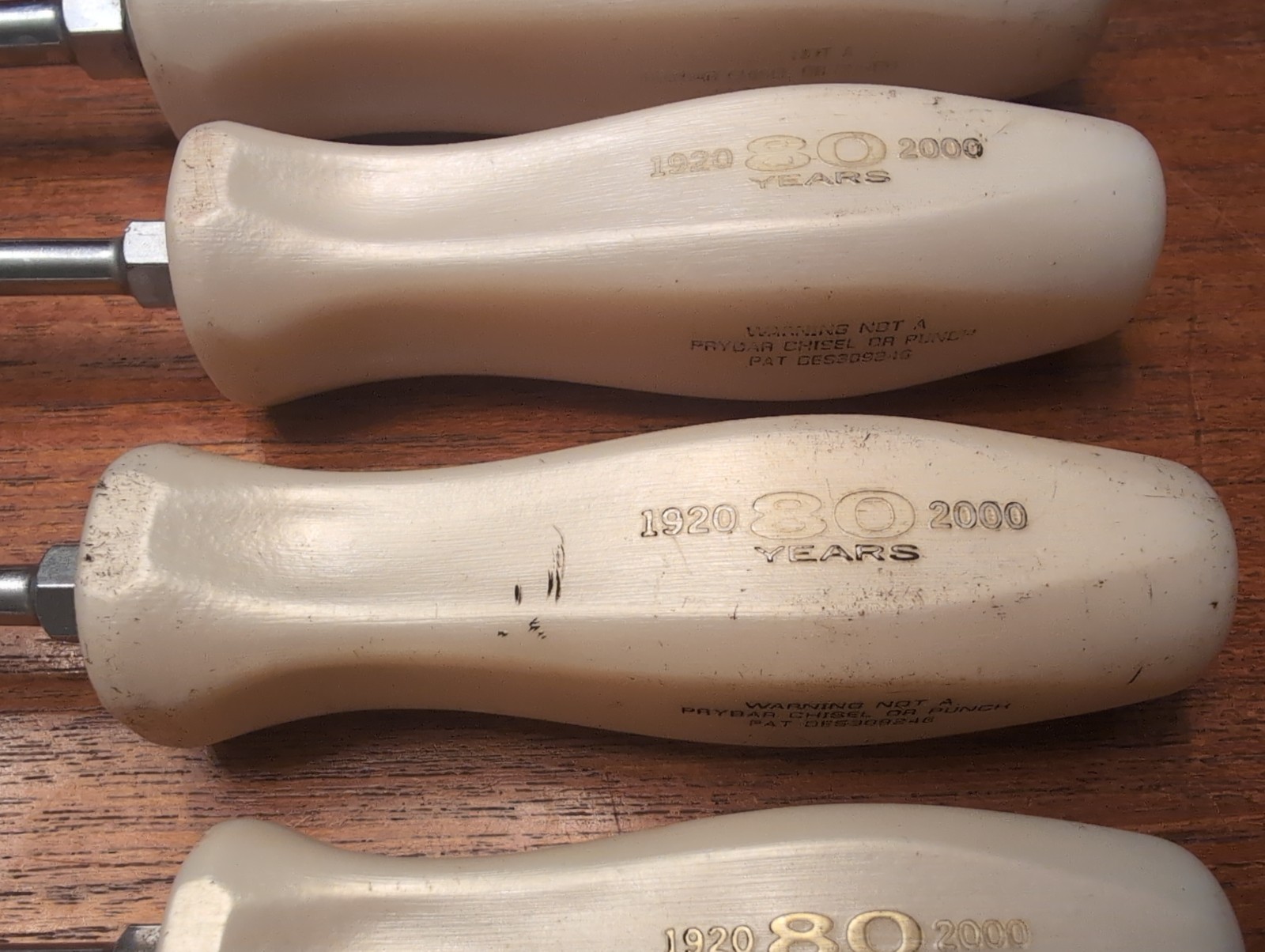 SNAP ON 80TH ANNIVERSARY 4pc HARD HANDLE SCREWDRIVER SET White Pearl