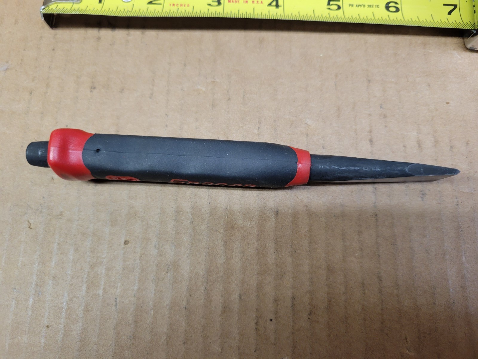 Snap On 5/8″ Flat Chisel With Red / Black Comfort Handle Grip No PCSG820