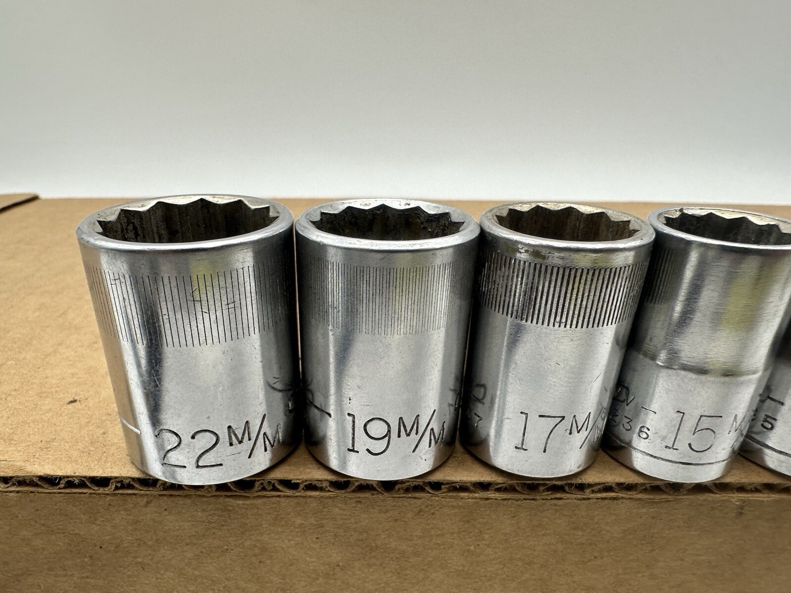 CRAFTSMAN 6pc SOCKET SET 22MM-19-17-15-14-13 1/2″ DR 12.PT – VV Series USA MADE