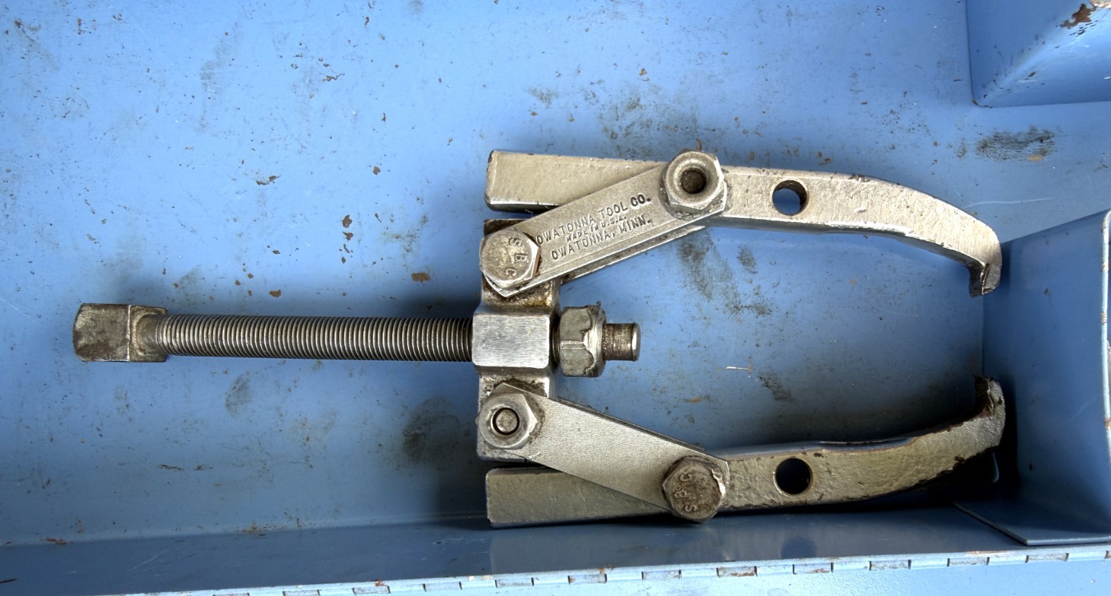 VINTAGE OWATONNA TOOL CO. PULLER KIT MECHANICAL, 5180-00-313-9496 – AS PICTURED