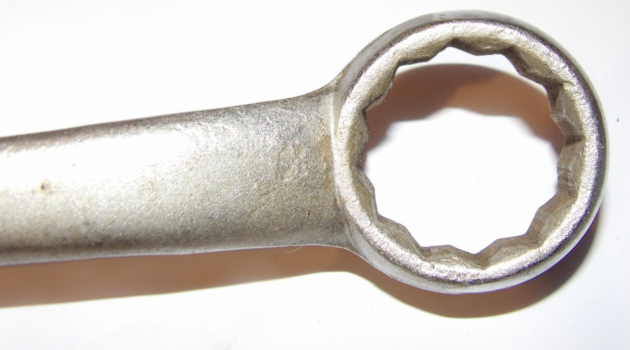VTG WESTERN AUTO ‘WIZARD’ 15/16 1-1/4″ 12-POINT DOUBLE BOX-END WRENCH! 17.5″ USA