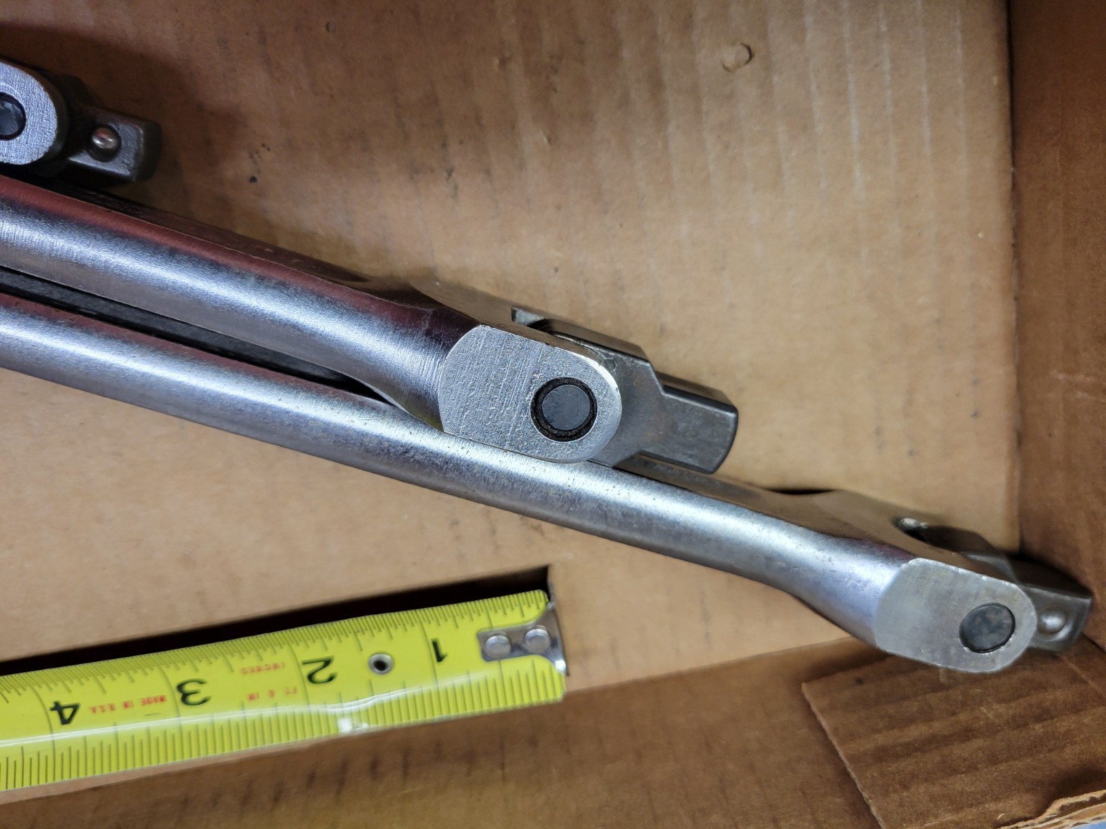Craftsman USA 4-Piece Breaker Bar Set 1/4 + 3/8 + 1/2″ + 1/2″ long