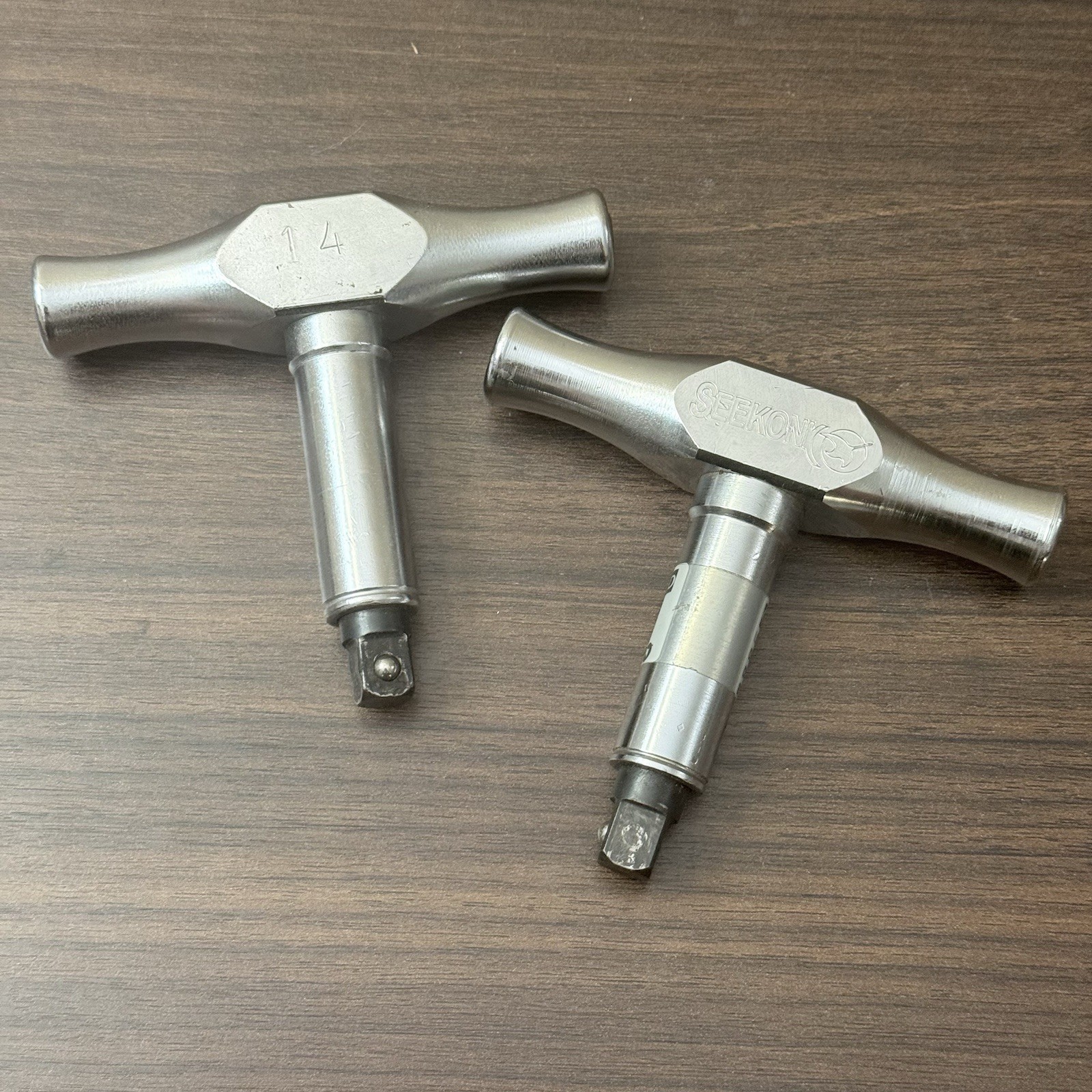 (2) Seekonk BT-2L T Handle Pre-Set Slip Type Torque Wrenches 3/8″ 20 & 16in/lbs