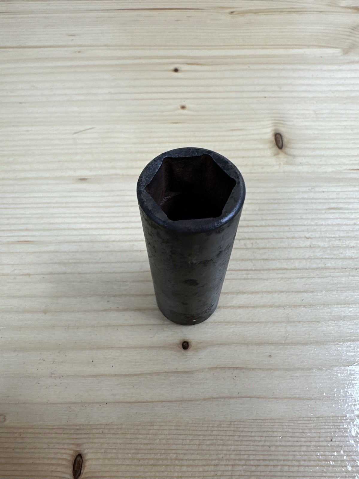 Snap-on Tools USA 3/8″ Drive 11/16″ SAE Deep 6 Point Impact Socket SIMF220