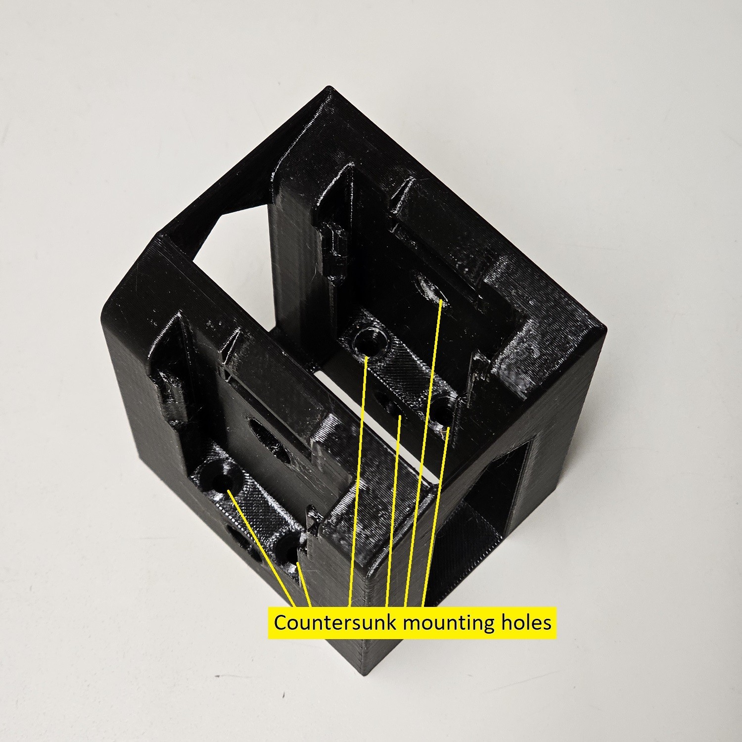 Dewalt 20V Battery Wall Mount Hanger – Flexible Orientation