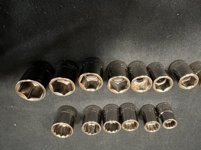 CRAFTSMAN 3/8″ DR 6PT-12PT made in USA SAE and Metric sockets, LOT of 46 PCS