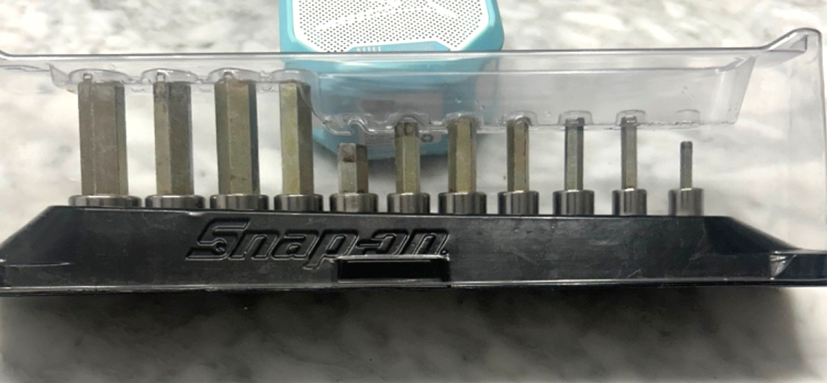 USED Snap On 3/8″ Drive Metric Hex Bit 11 pc Socket Set with Magnetic Case