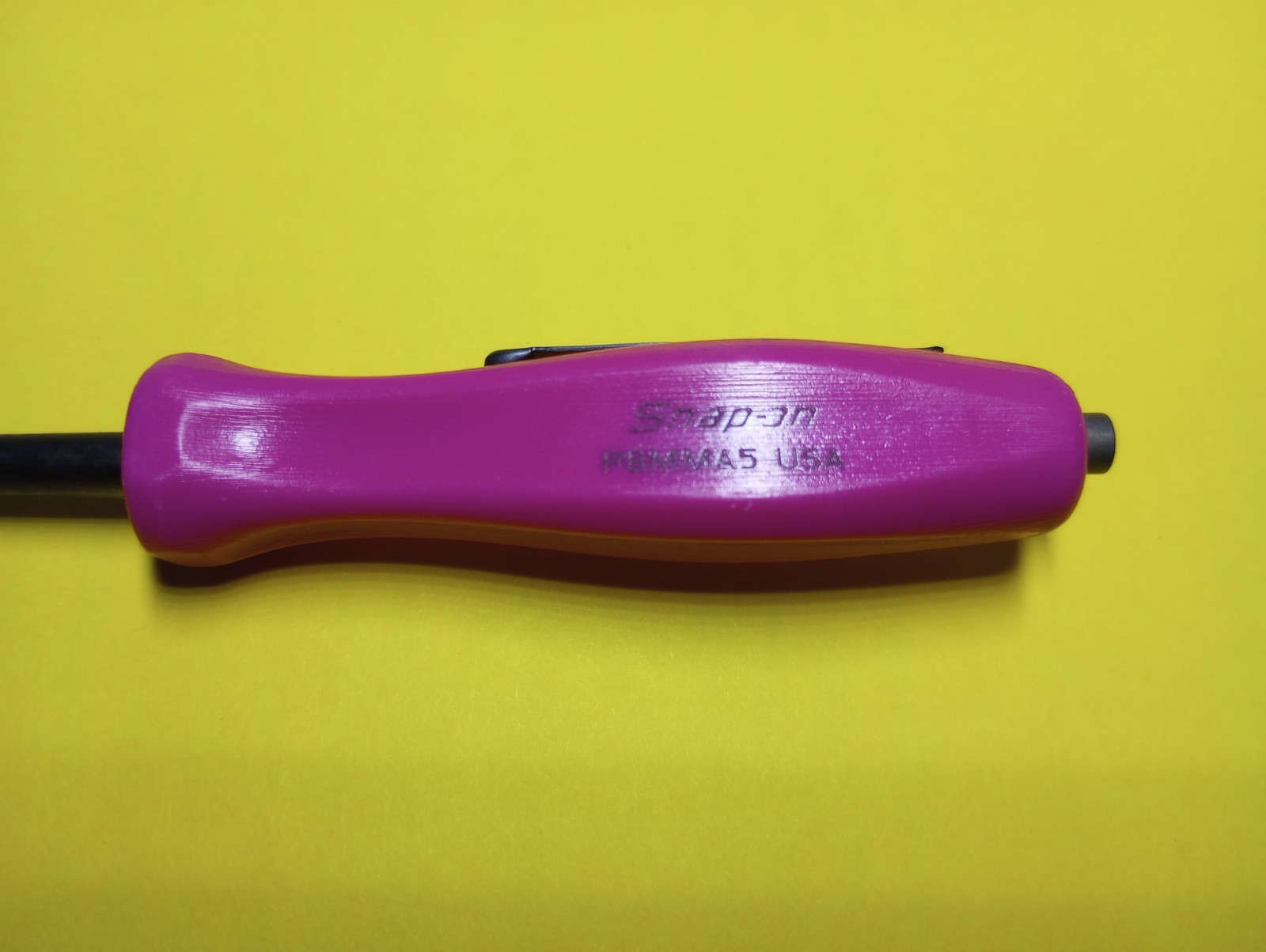 *New* Snap-on Mini Pocket Prybar 90° (Electric Pink) MAGNETIC TIP