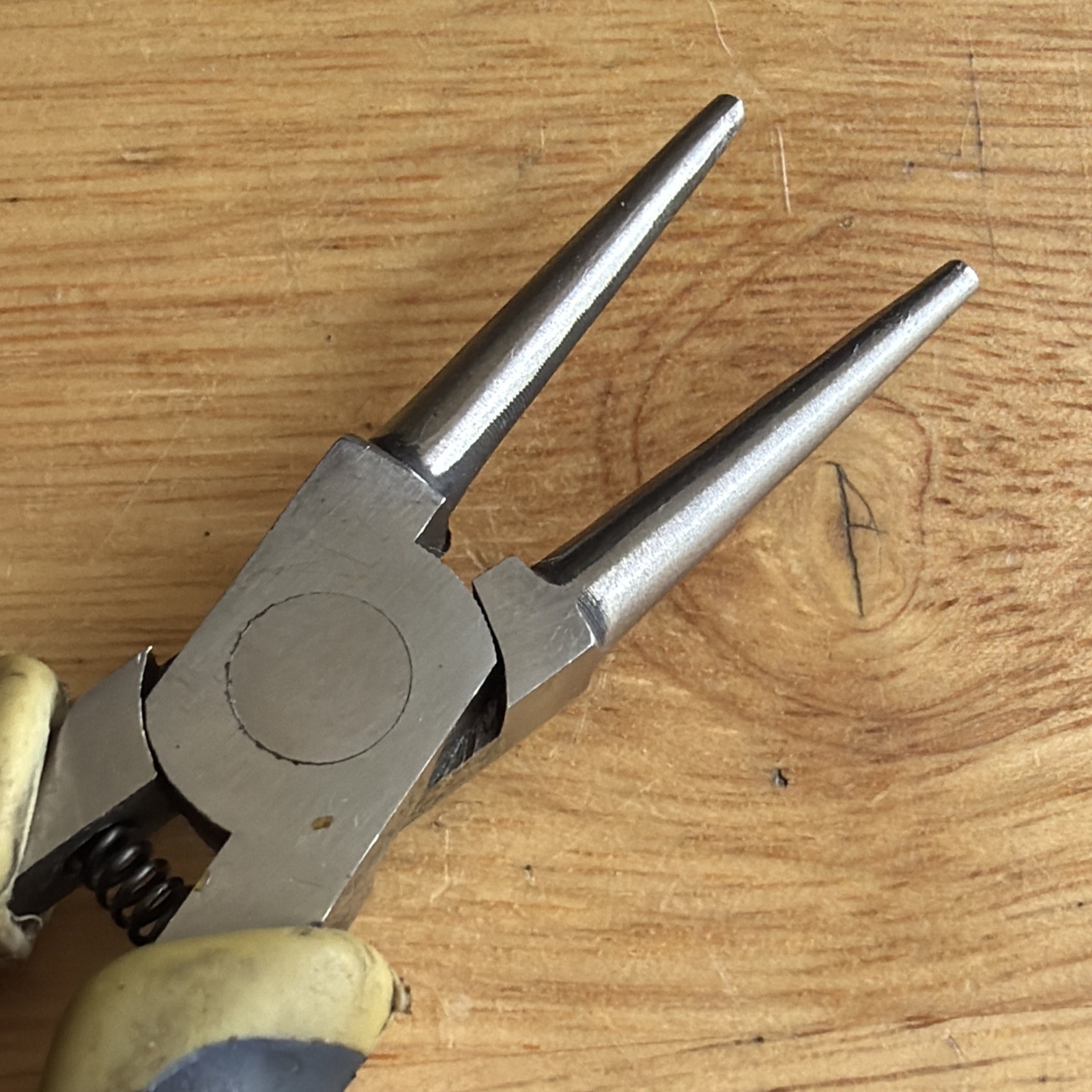 Blue Point Tools 5″ Long Mini Round Needle Nose Pliers B75CMP