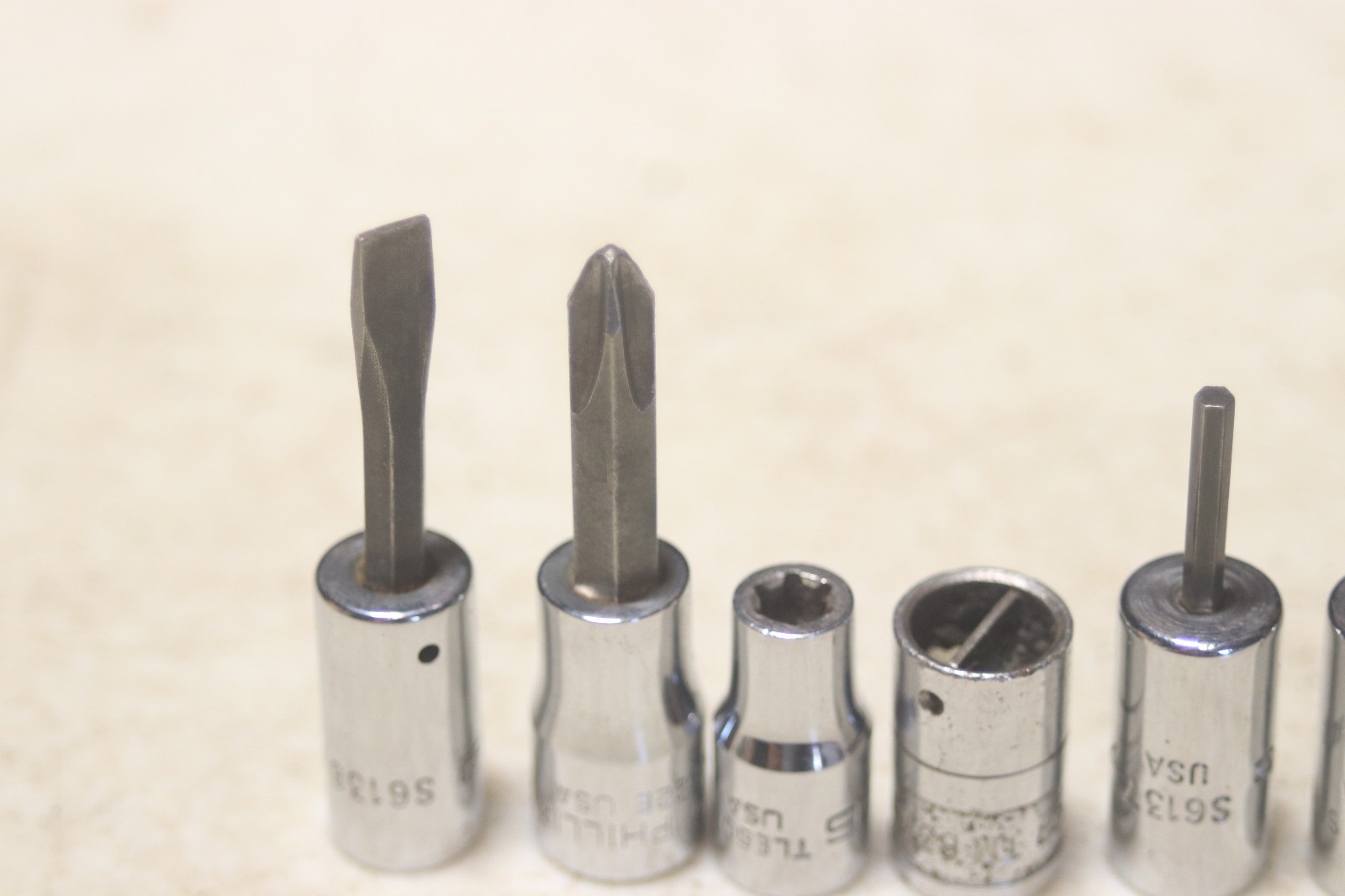 Lot of 8 Snap On 1/4 Inch Drive Torx Hex Screwdriver Bits