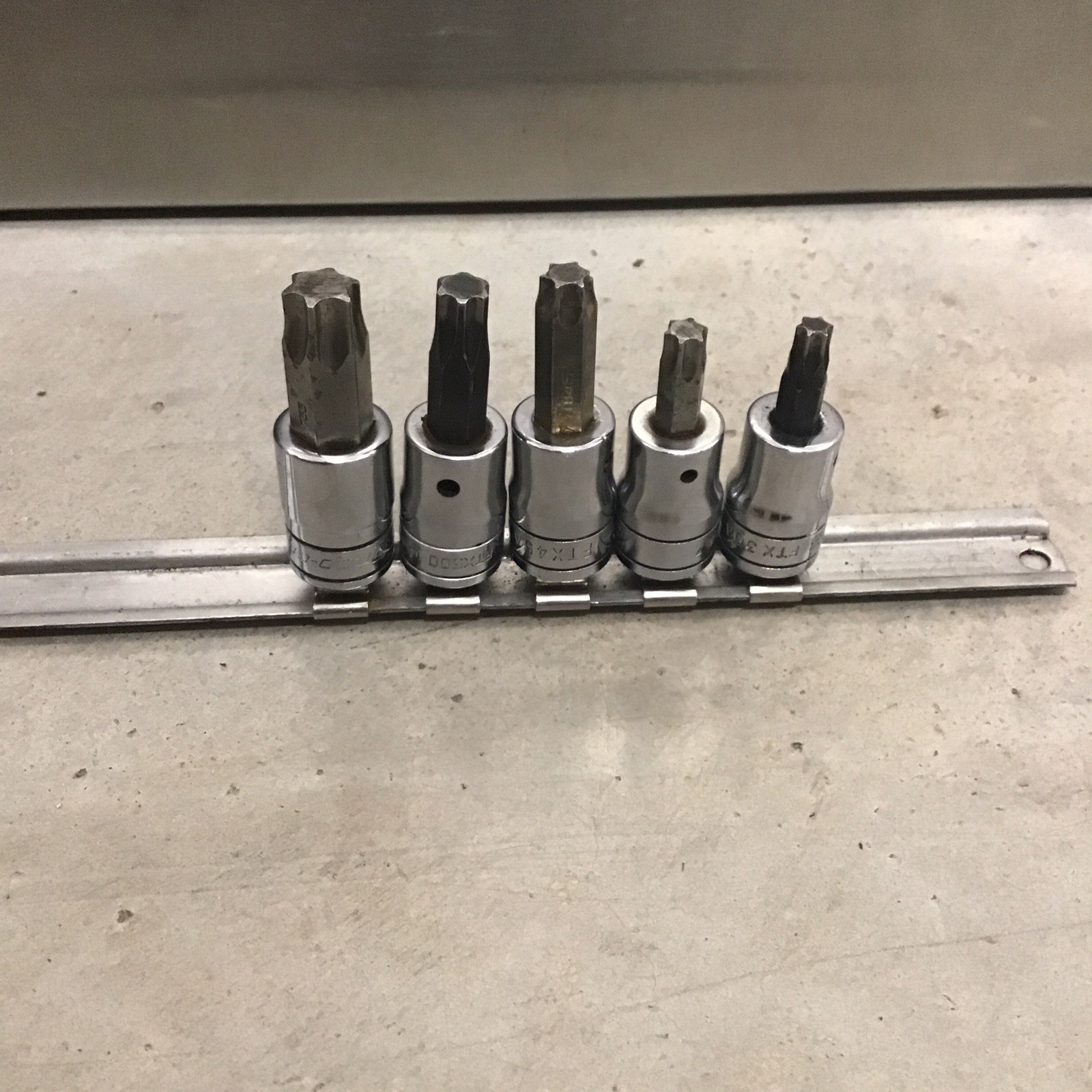 Snap-on 5 pc. Torx Bit Socket Driver Set 3/8 Drive (T30, T40, T45, T50, T55)