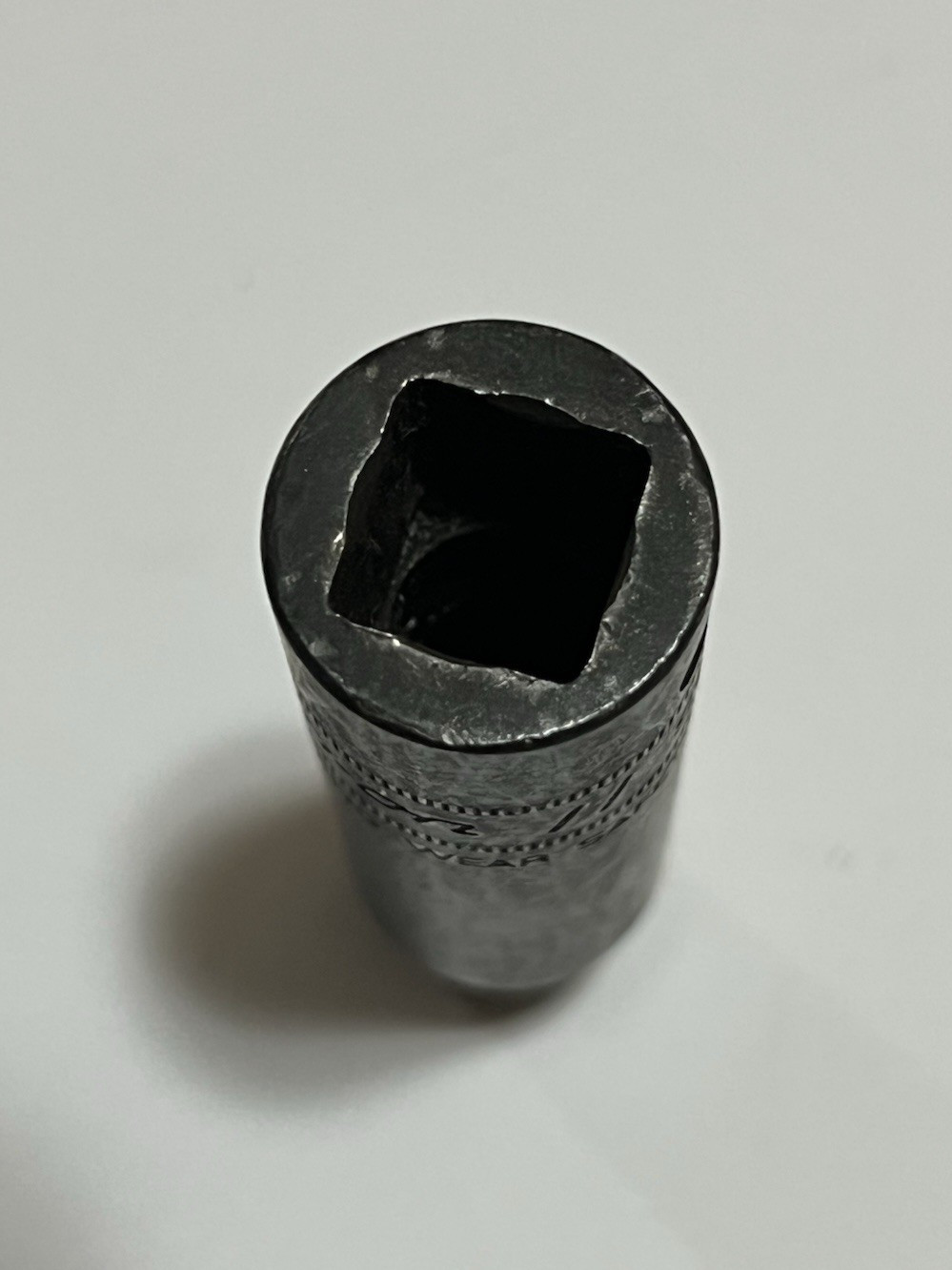 Snap On SIMM110 1/2 Drive x 11mm Metric Deep 6-Point Impact Socket USA