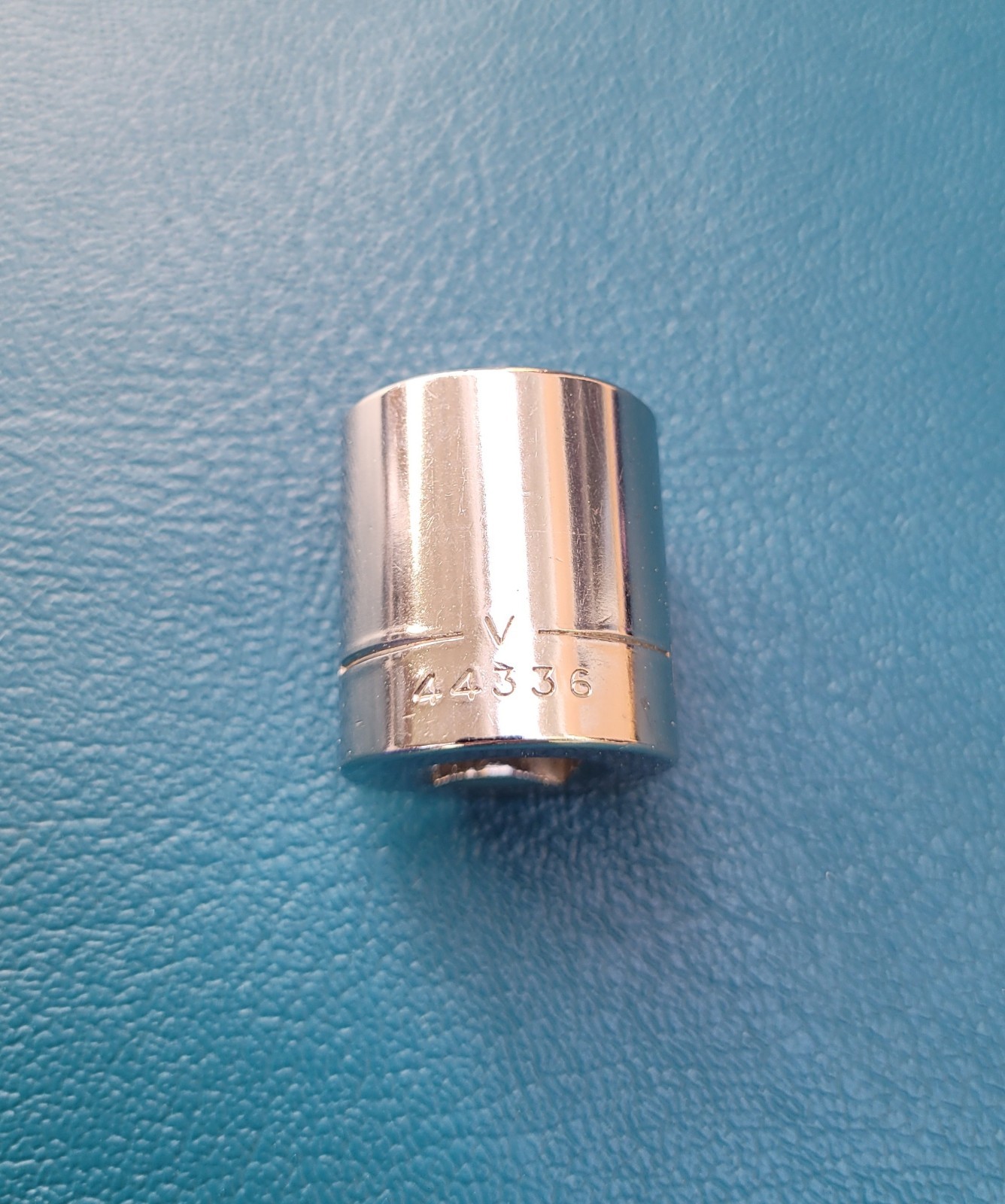 Craftsman -V-44336 Socket 11/16″ 12pt 3/8″ Drive Made in USA.