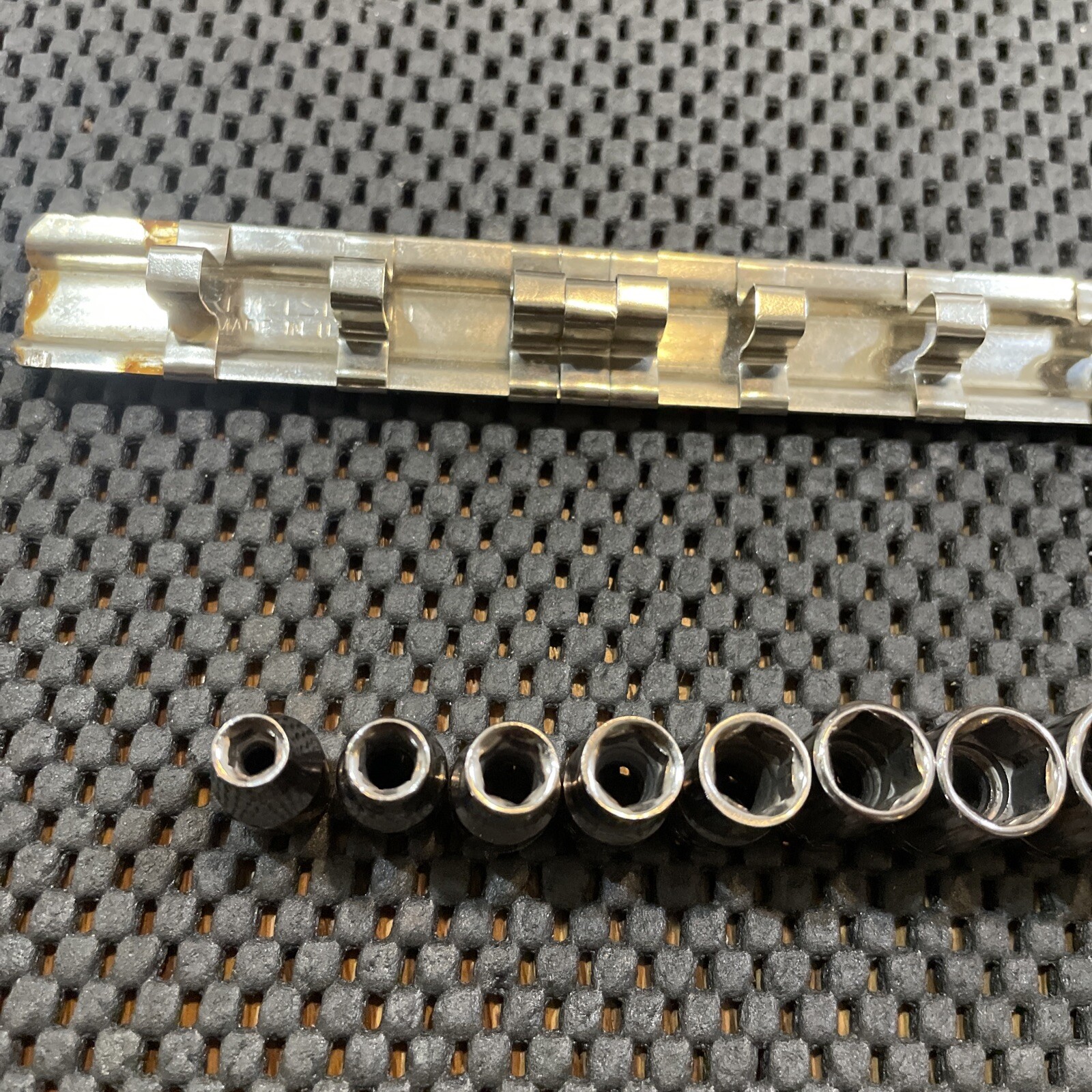 VTG CRAFTSMAN -G2- ¼” DRIVE SOCKET SET 11-PIECE 5/32 TO 9/16” MADE IN USA 6-POIN