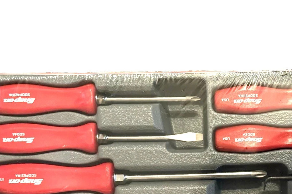 Snap On 10pc RED Hard Handle Combination Screwdriver Prybar Set SDDDPBX100R New