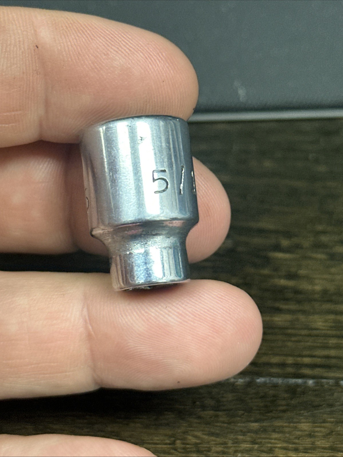 Mac Tools USA X106 5/16″ SAE Shallow Socket 3/8″ Drive 6 Point Chrome Finish