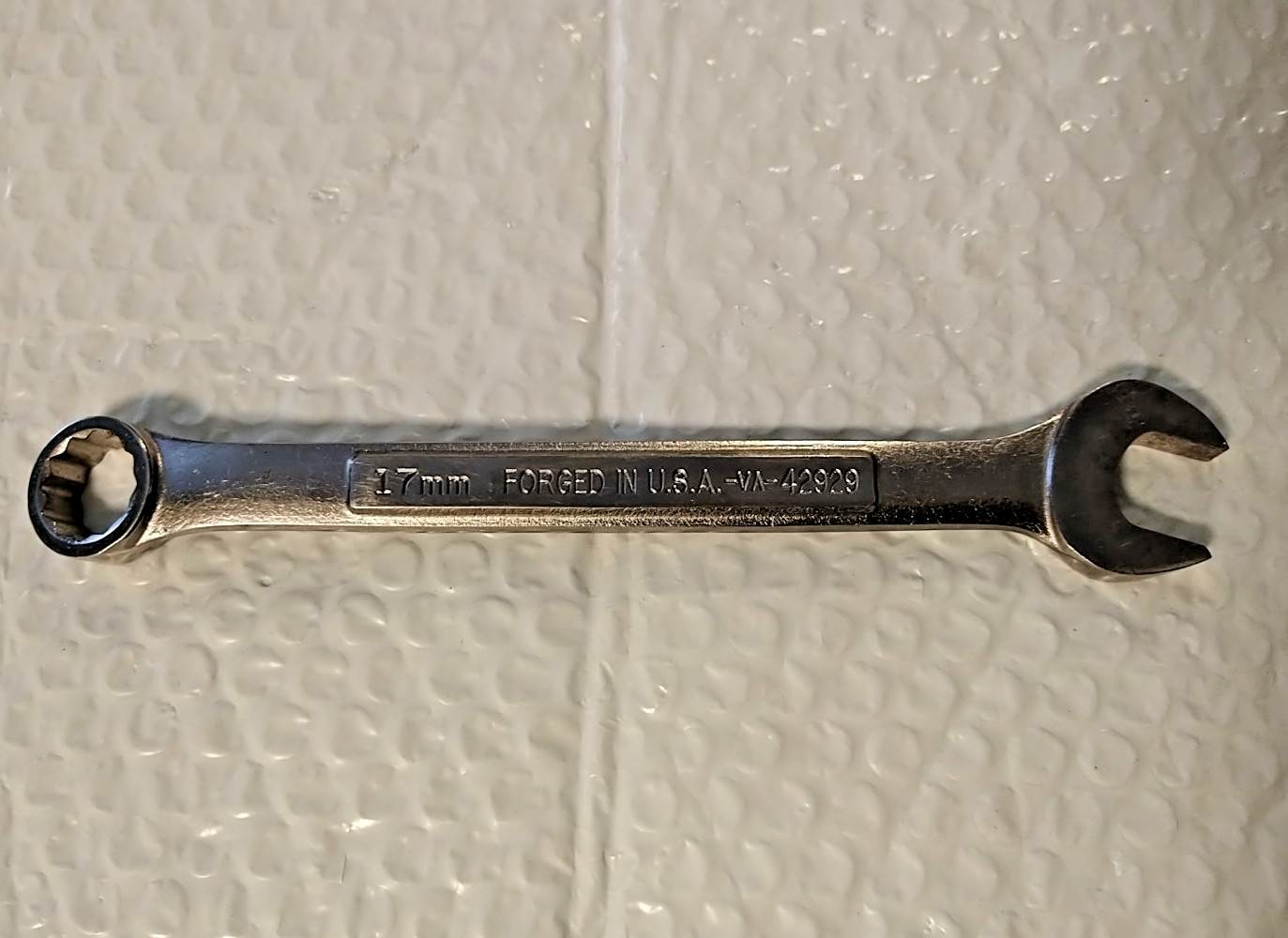 CRAFTSMAN TOOLS USA VV42929, 17MM. COMBINATION WRENCH, 8.2″ LONG, 12 POINT *NOS*
