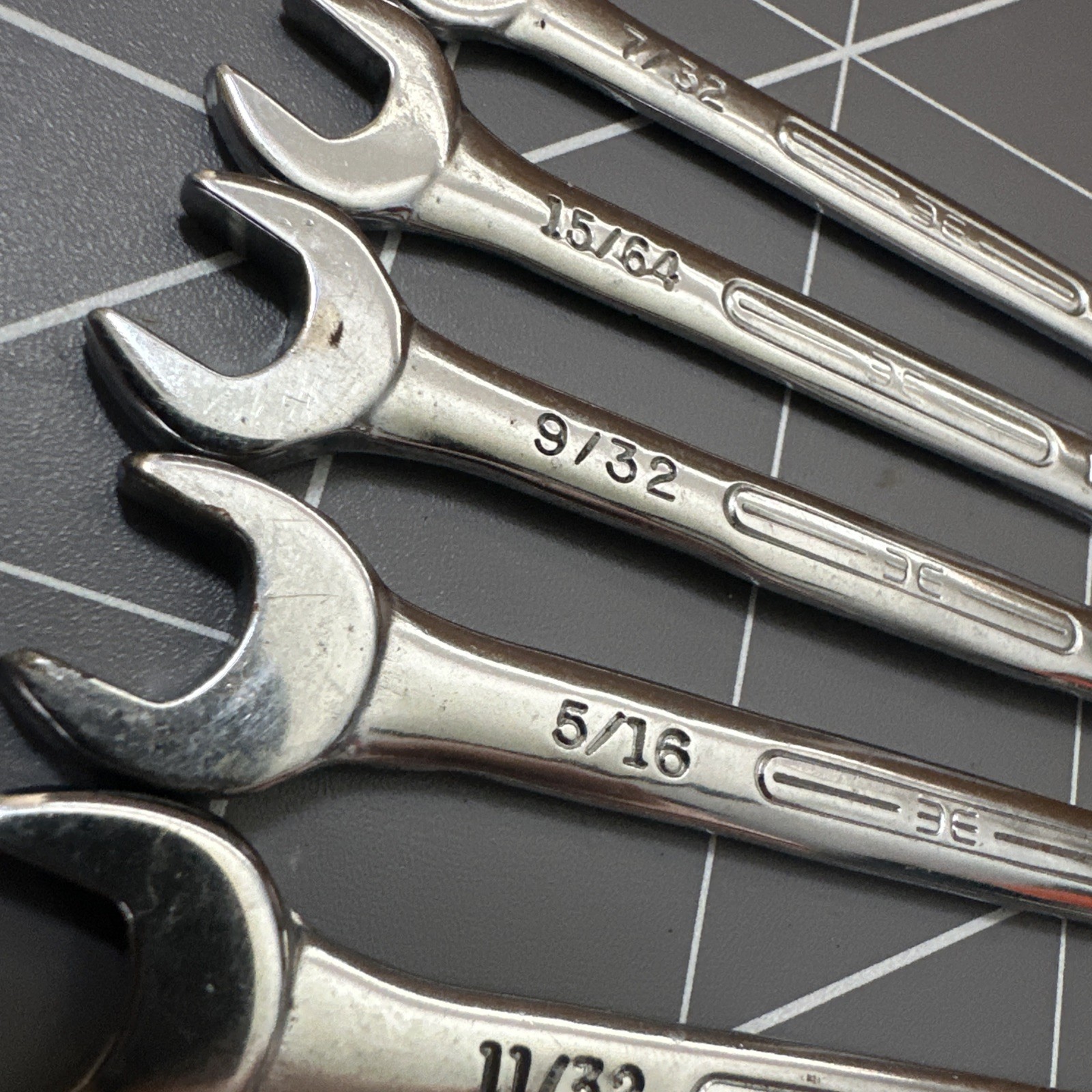 Vintage USA Made By EE 4 Way Angle Ingintion Electric Wrench 6pc Set Chrome SAE