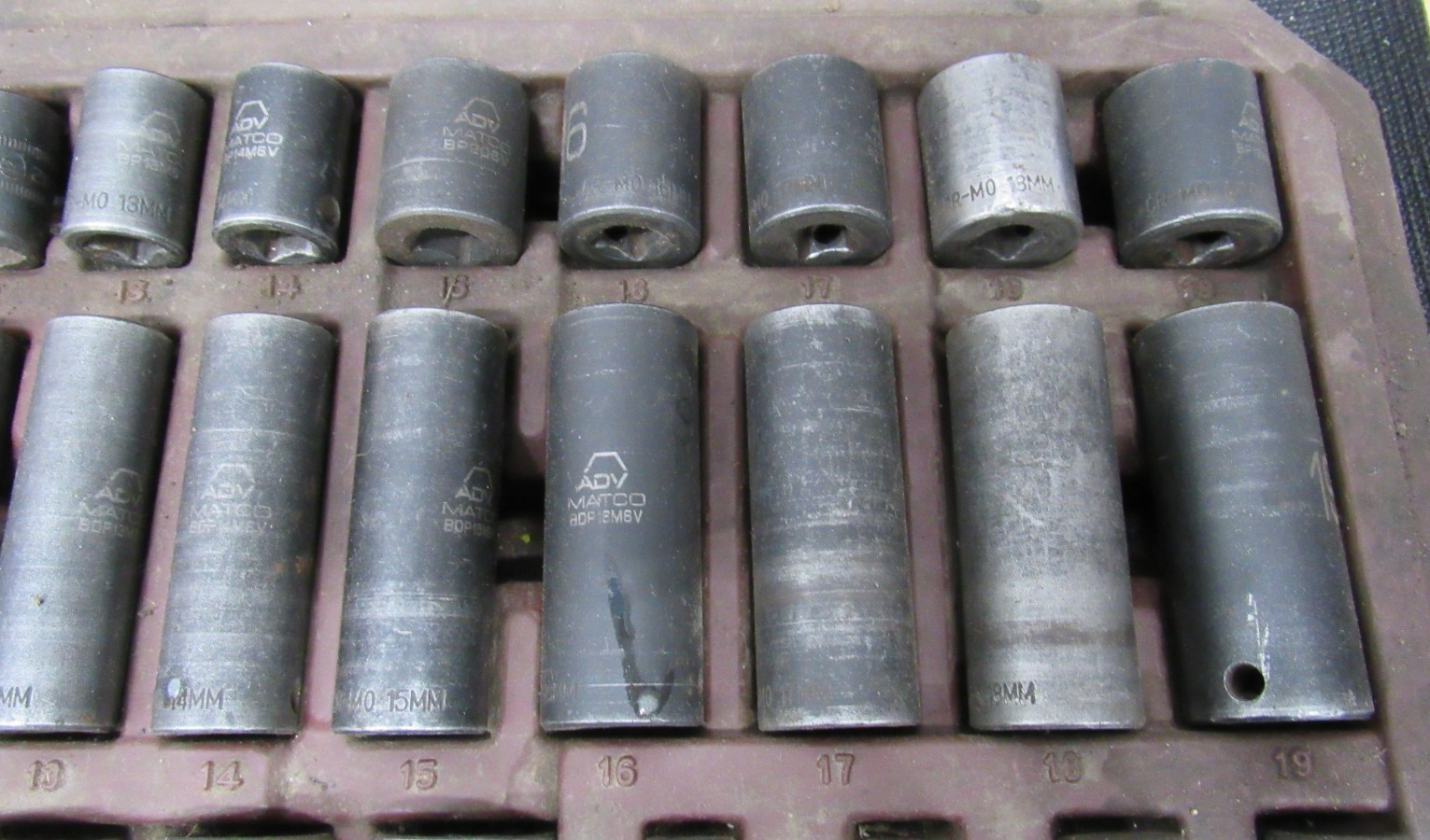 Matco SBP426V 3/8″ Dr 42pc SAE & Metric 6Pt Standard & Deep Impact Socket READ