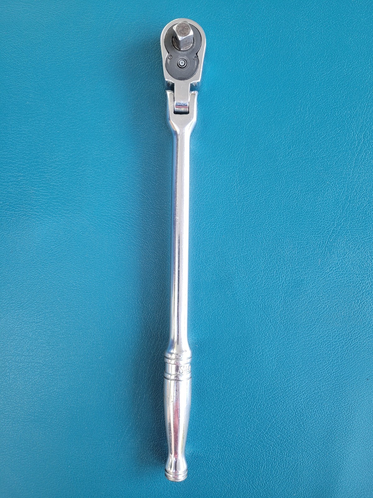 Snap-On Ratchet 3/8″ Drive 11″ Standard Grip Flex Head. F711A