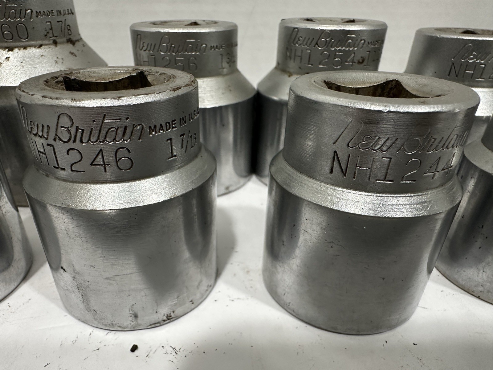 Vintage New Britain 3/4” Socket Set 1”-2” Sockets Breaker Bar.