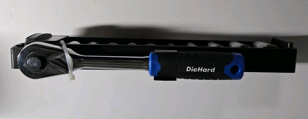 DieHard DH50104 12 pc 1/2″ Drive Ratchet 6-Point SAE Standard Socket Set