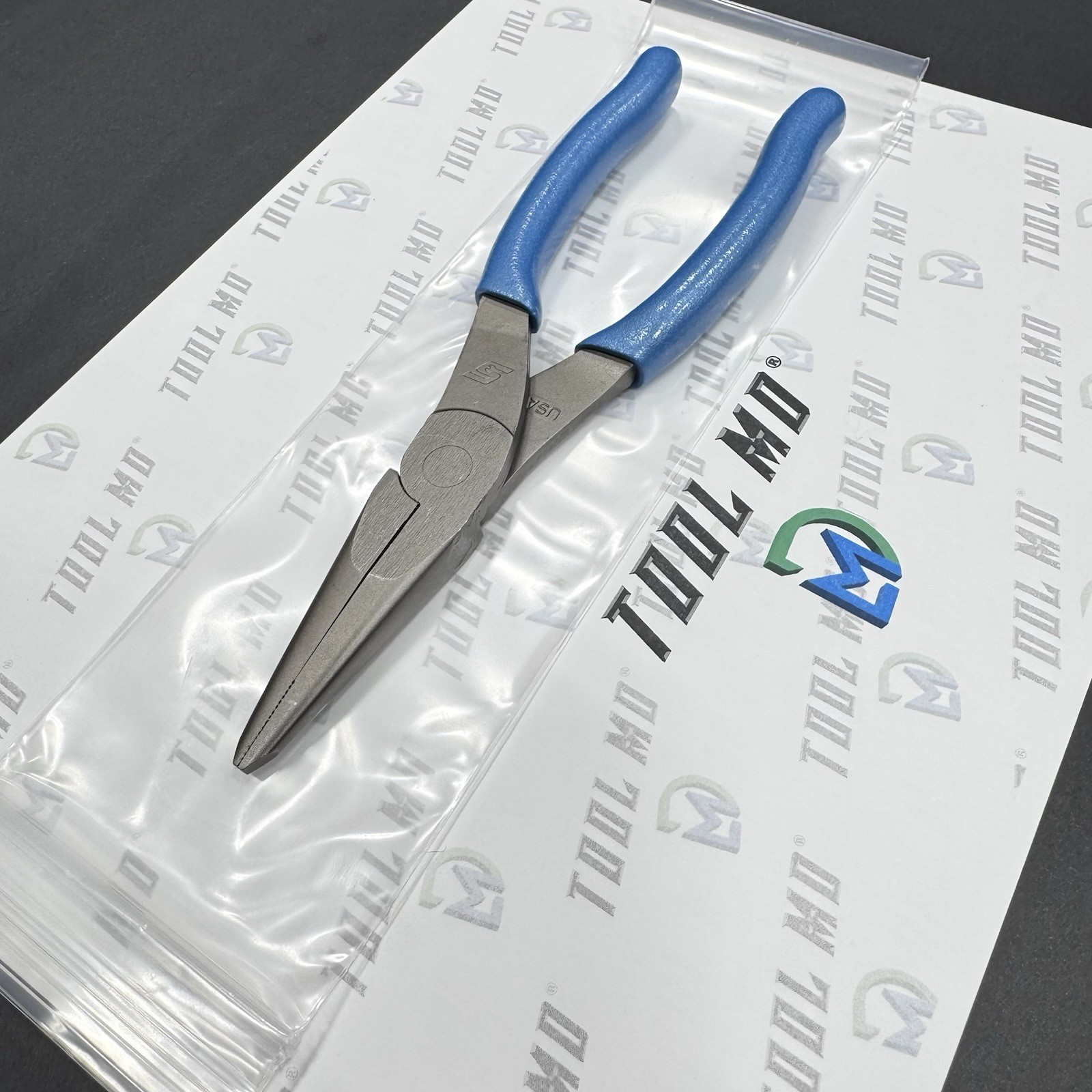 Snap-on Tools USA NEW PEARL BLUE 8″ Talon Soft Grip Needle Nose Pliers 96ACFPB