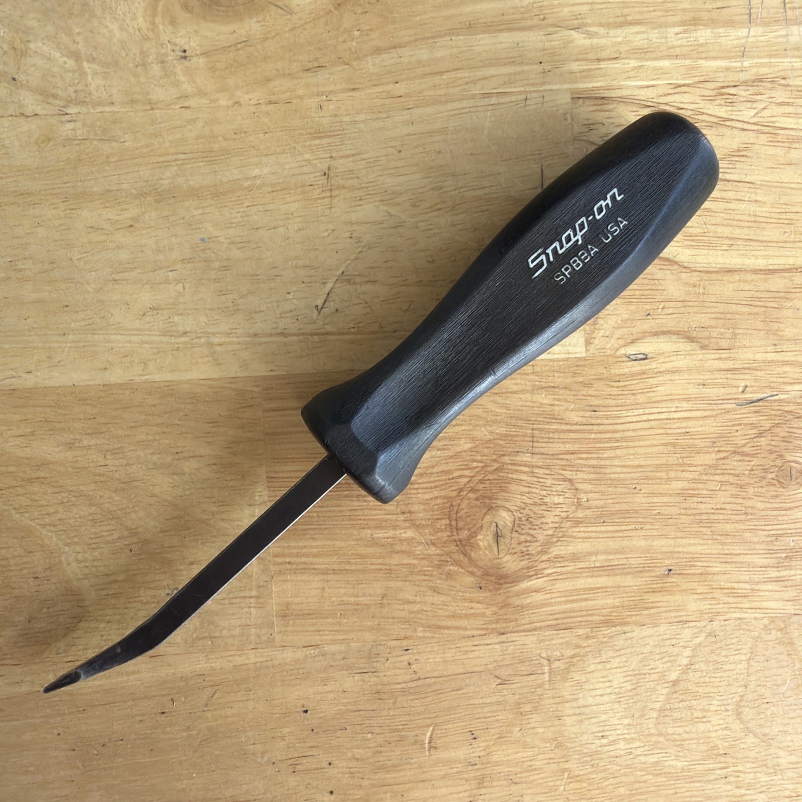 Snap On Tools 8″ Long Curved Tip Pry Bar Black Hard Handle SPB8A USA