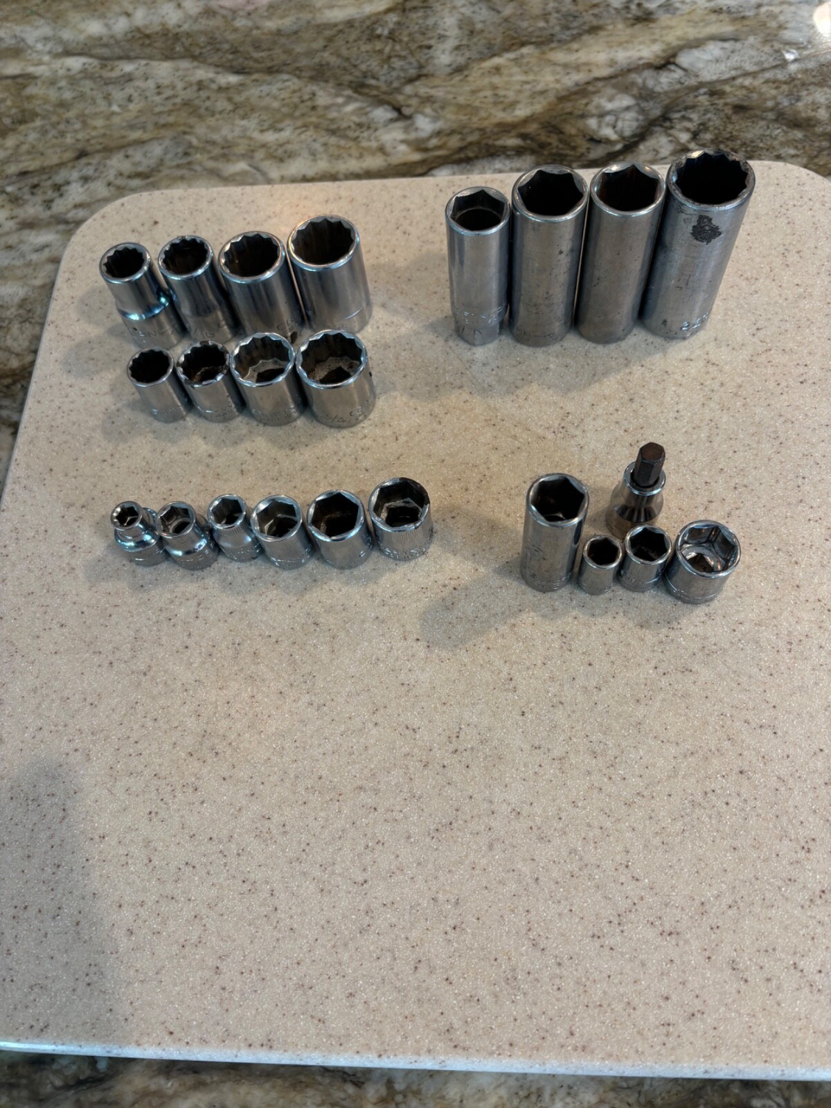 VINTAGE CRAFTSMAN SOCKETS 23 PIECES 1/2,3/8,1/4 DRIVES