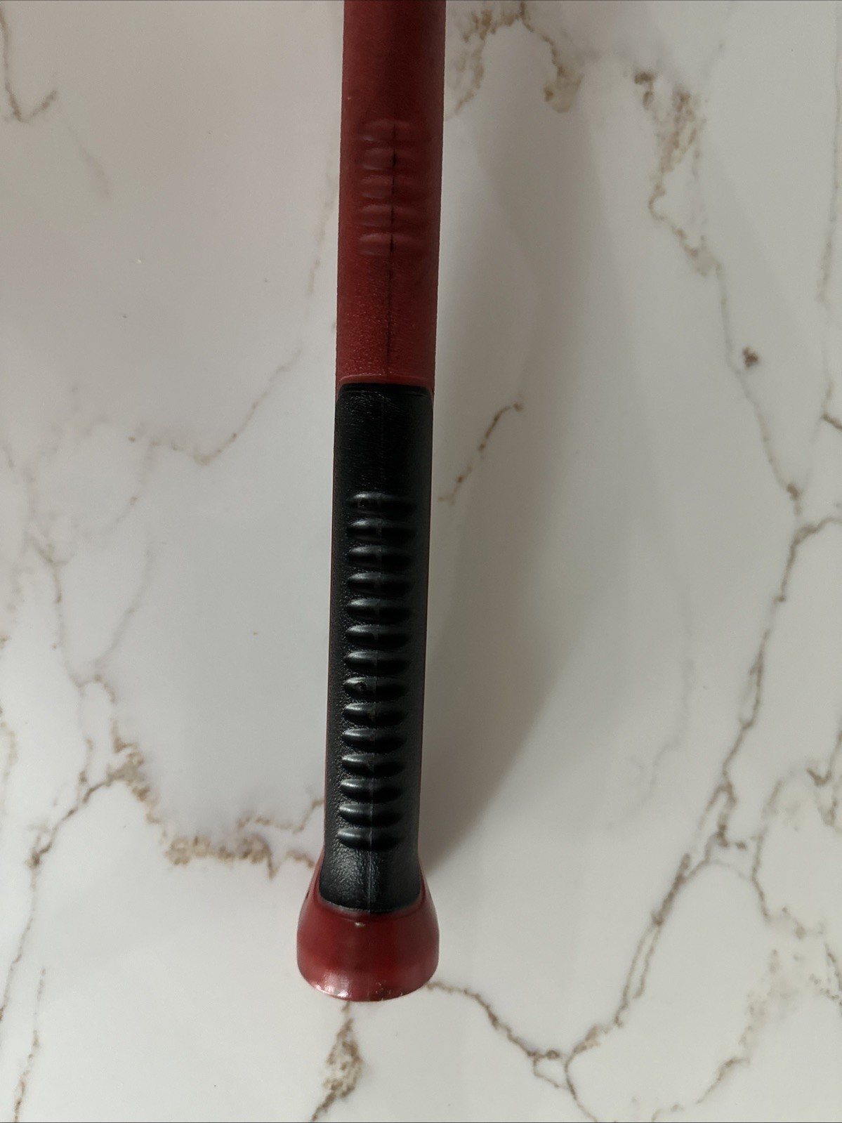 Snap ON 56oz dead blow hammer. Red with soft grip handle.
