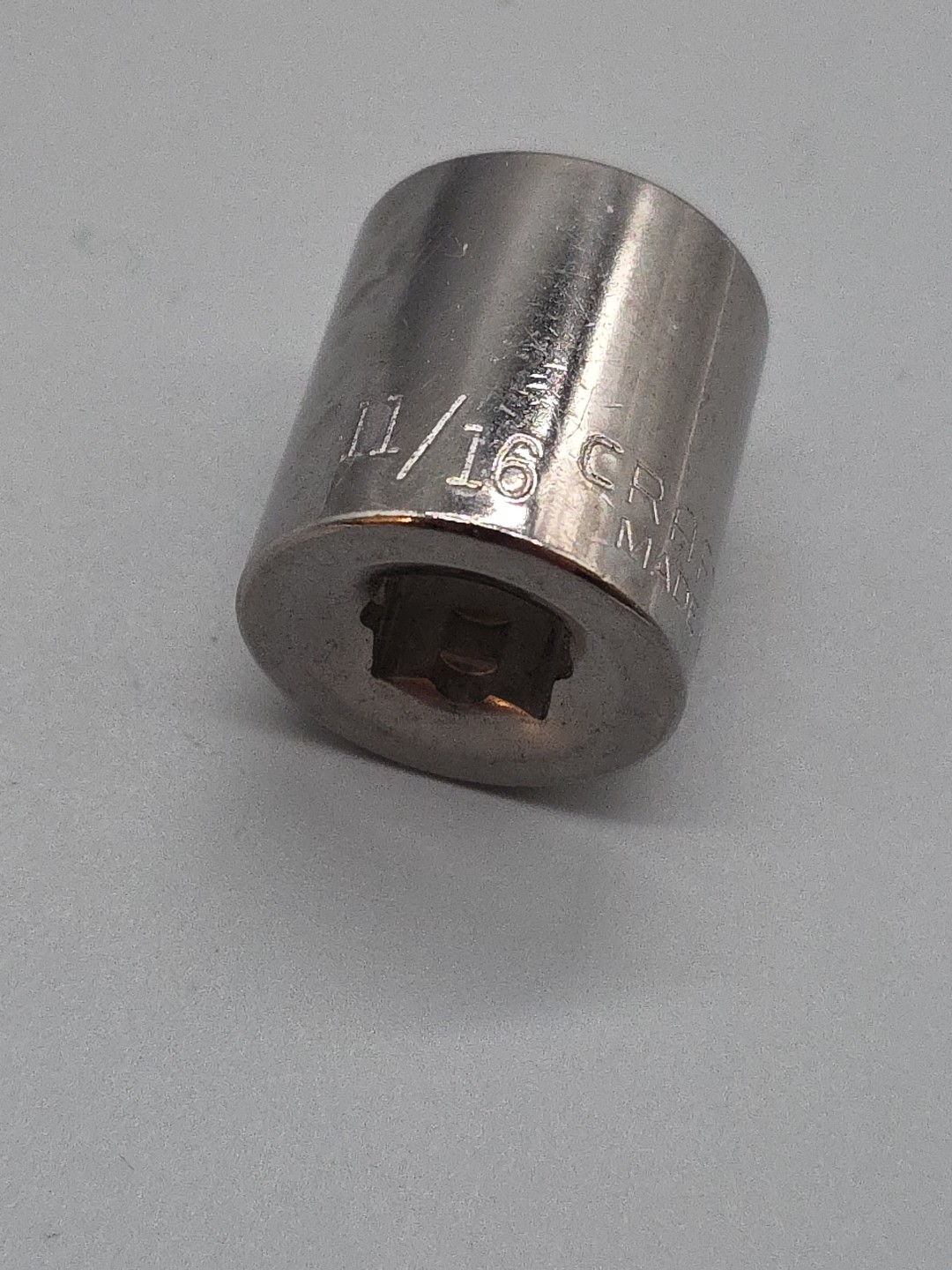 Craftsman Tools 3/8″ Drive 11/16″ 12 Point Shallow Socket SAE G2- 44336 USA
