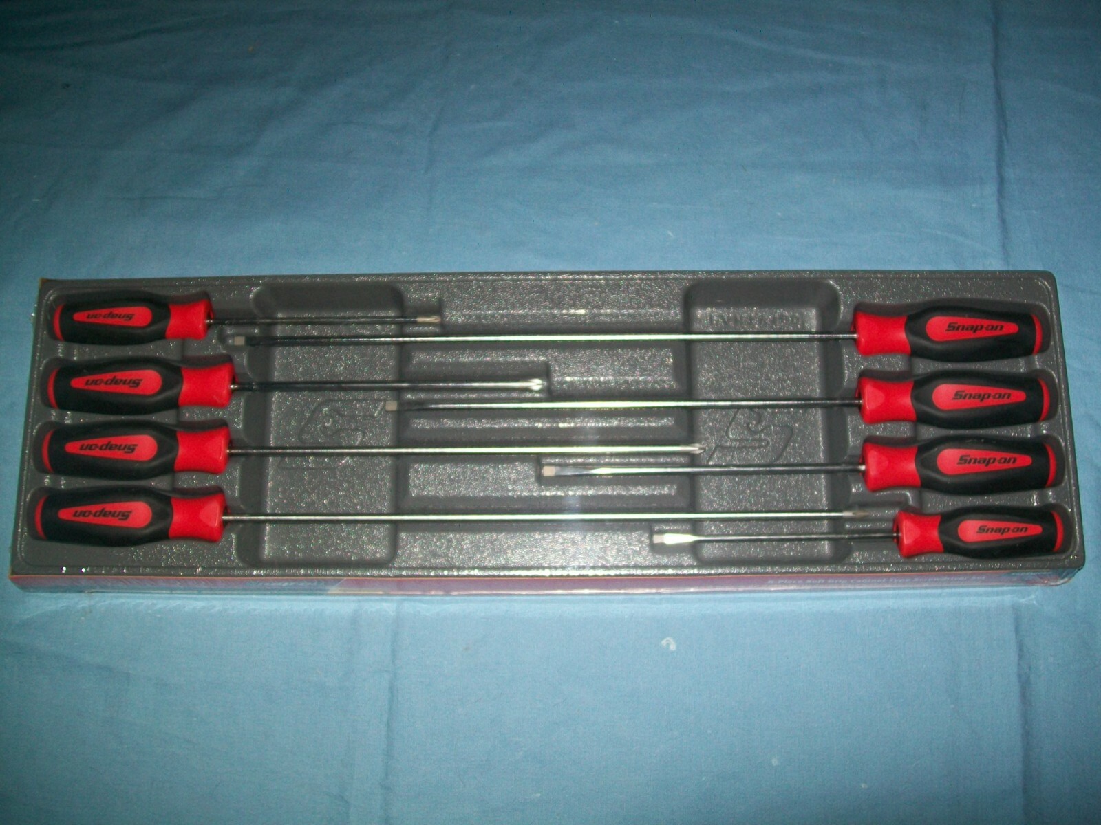 New* Snap-on™ Instinct Red Soft Handled 8pc Cabinet Screwdriver SET SGDXL80BR