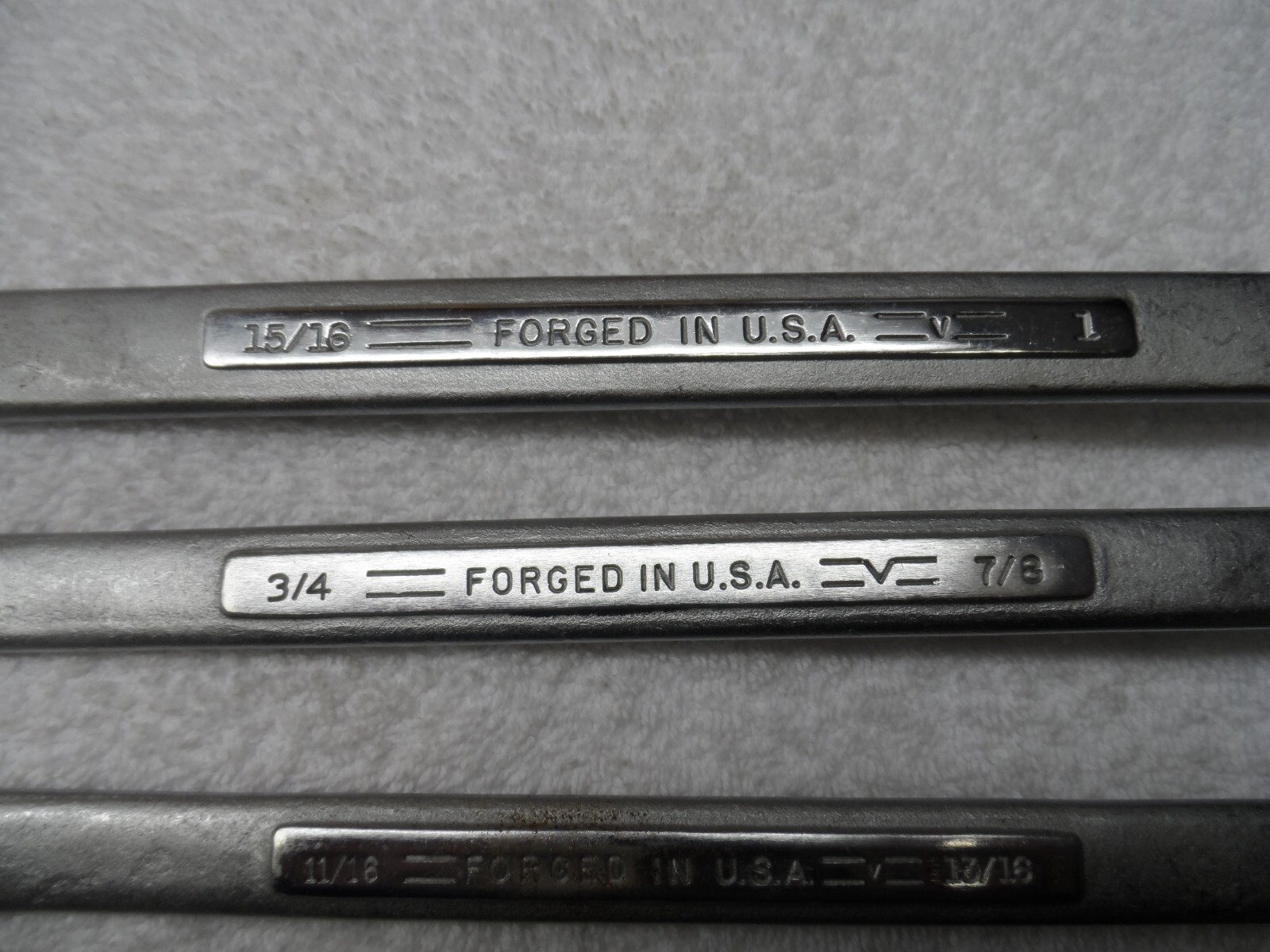 Craftsman SAE Box End Wrench Set (bonus stubby), 12pt, USA (3/8″ – 1″) – 7 pcs