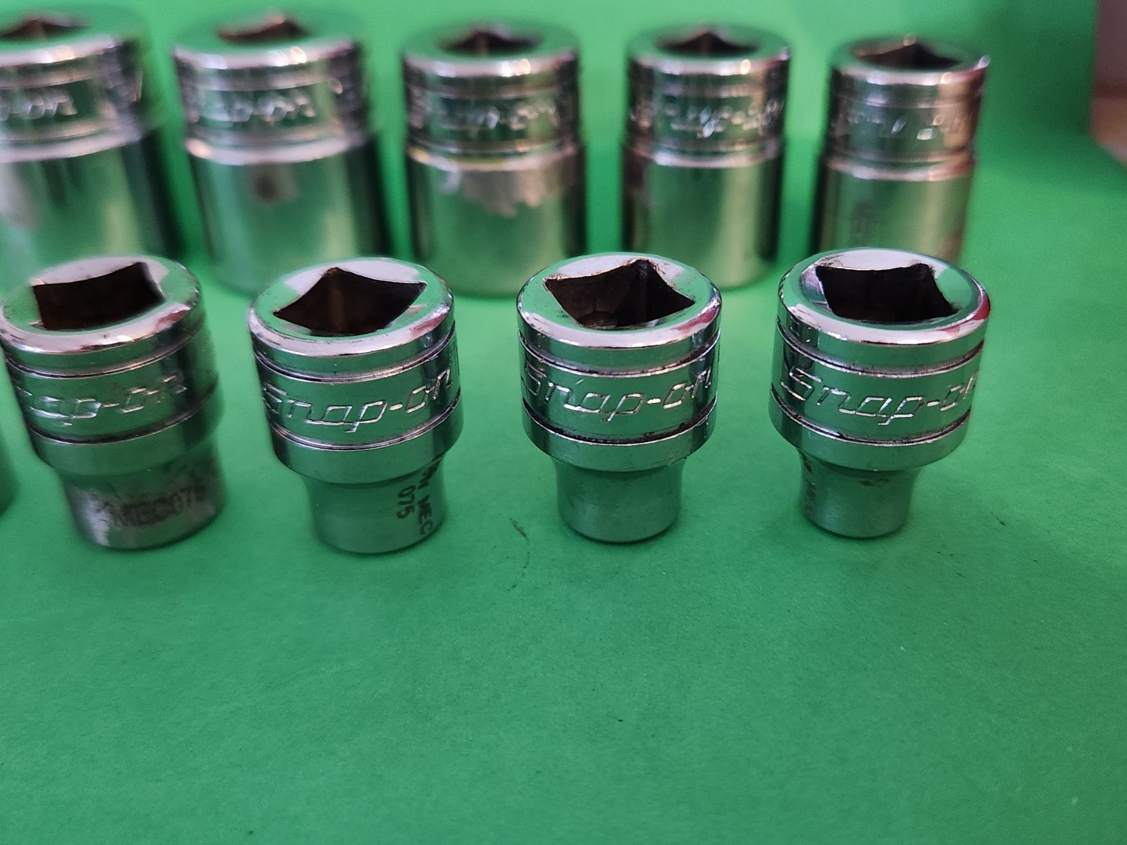 12pc. Snap On 211FY 3/8″ Dr. 12 Pt. Shallow SAE Socket Set 1/4″-7/8″