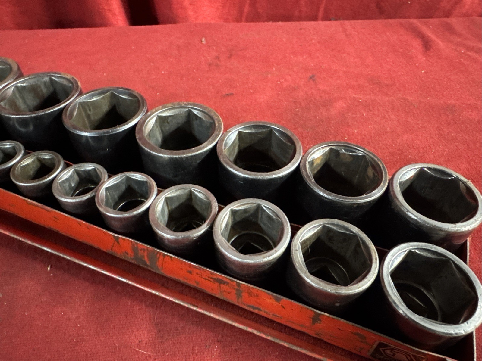Matco 18 Piece 1/2″ Drive 6pt SAE Impact Short Socket Set 7/16 – 1-1/2 w/ Tray