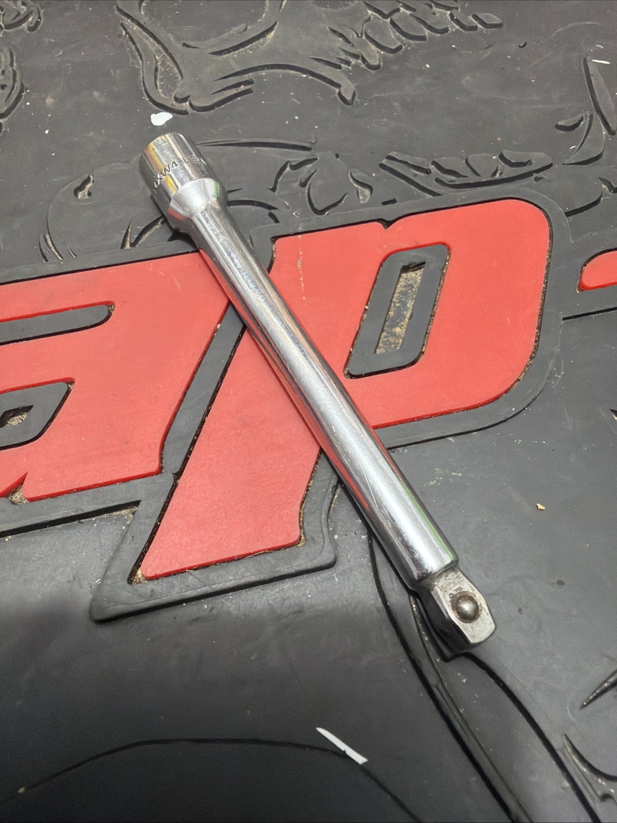 Snap On TMXW4 – 1/4″ Drive 4″ Long Friction Ball Knurled Wobble Extension Nice