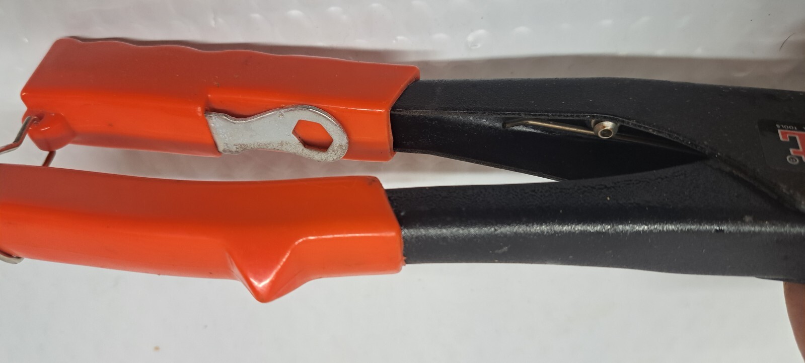 MIT Michigan Industrial Tools Rivet Gun – Riveter